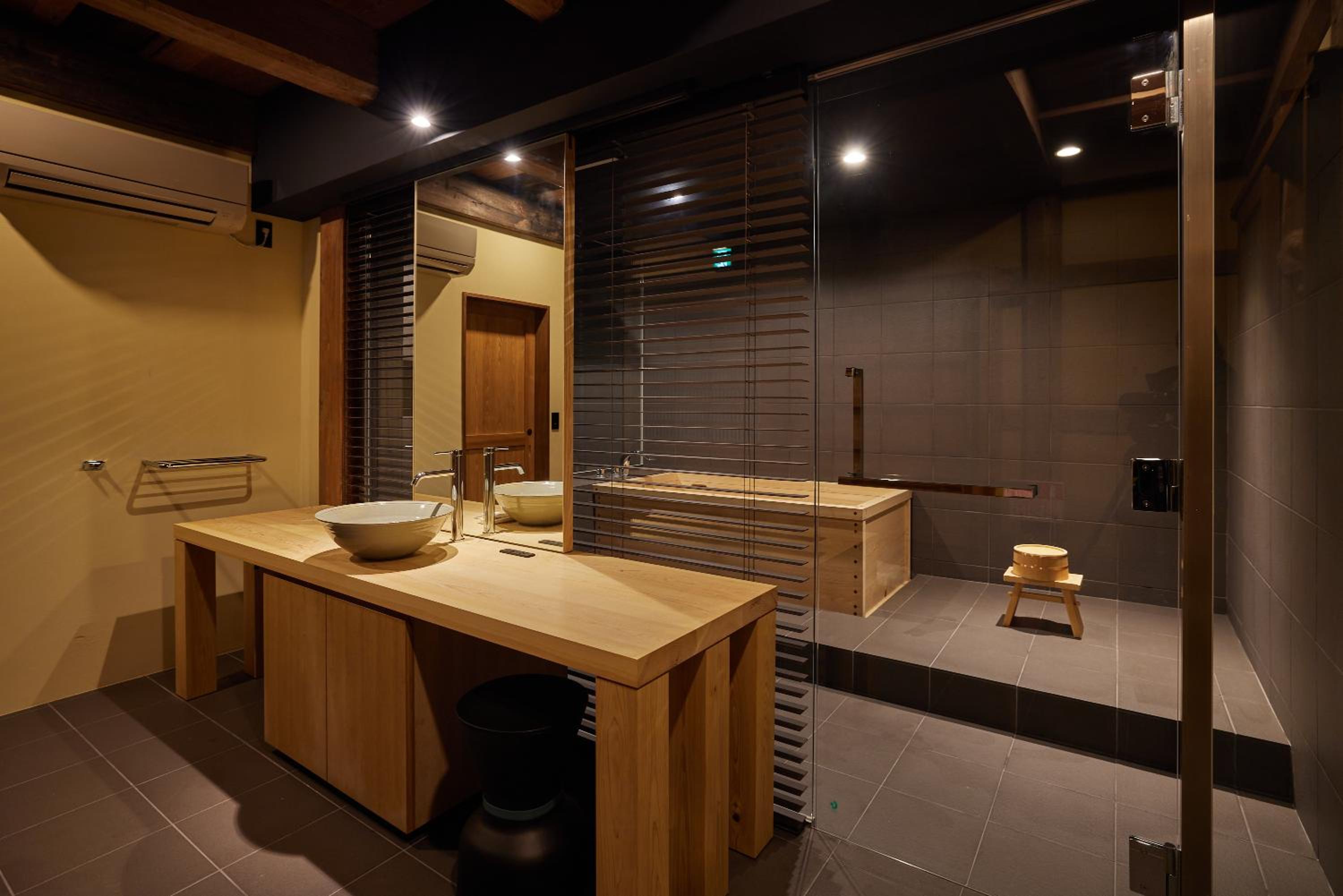 Standard Twin Room - Photo 2
