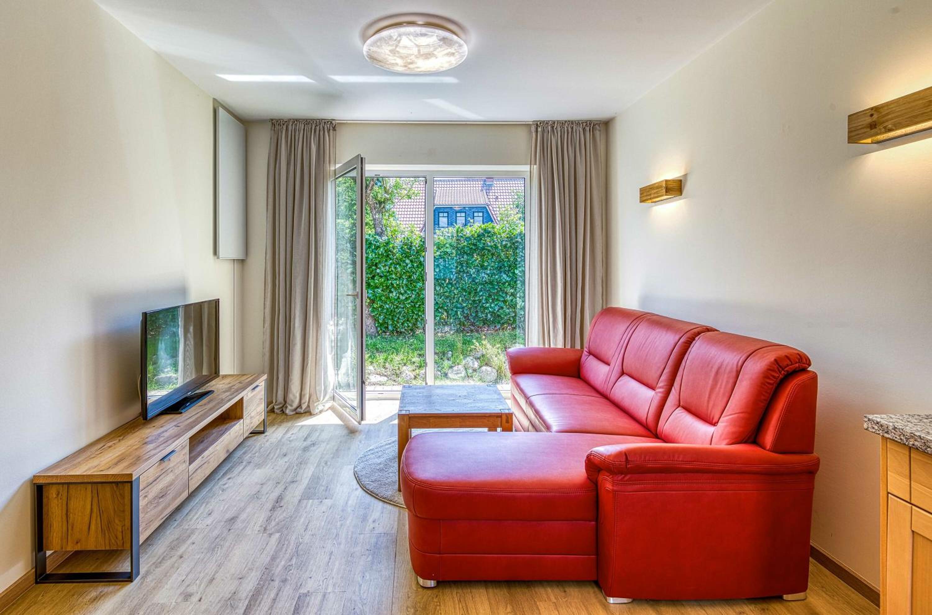 One-Bedroom Apartment with Terrace photo 3