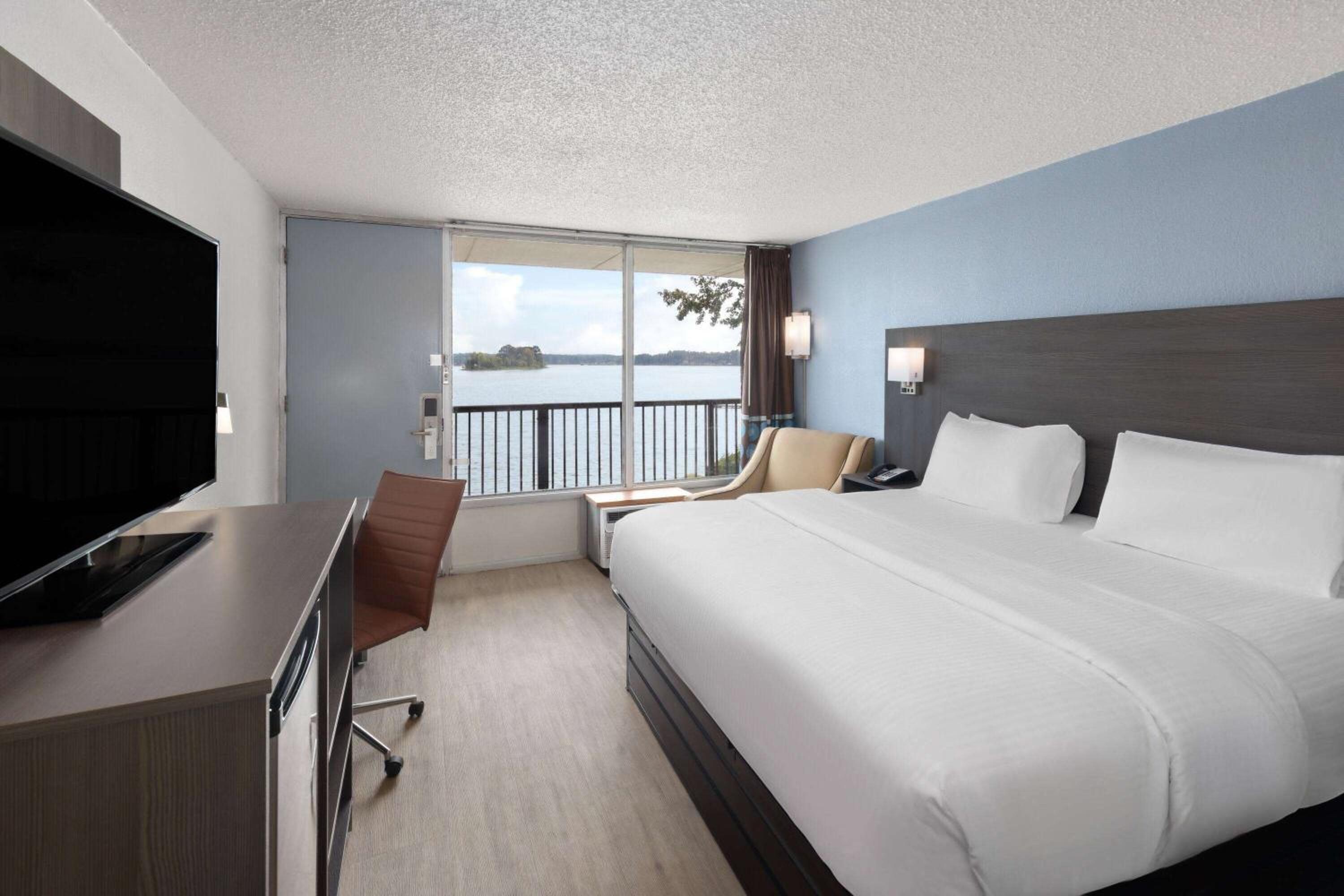King Room - Non-Smoking - Photo 1