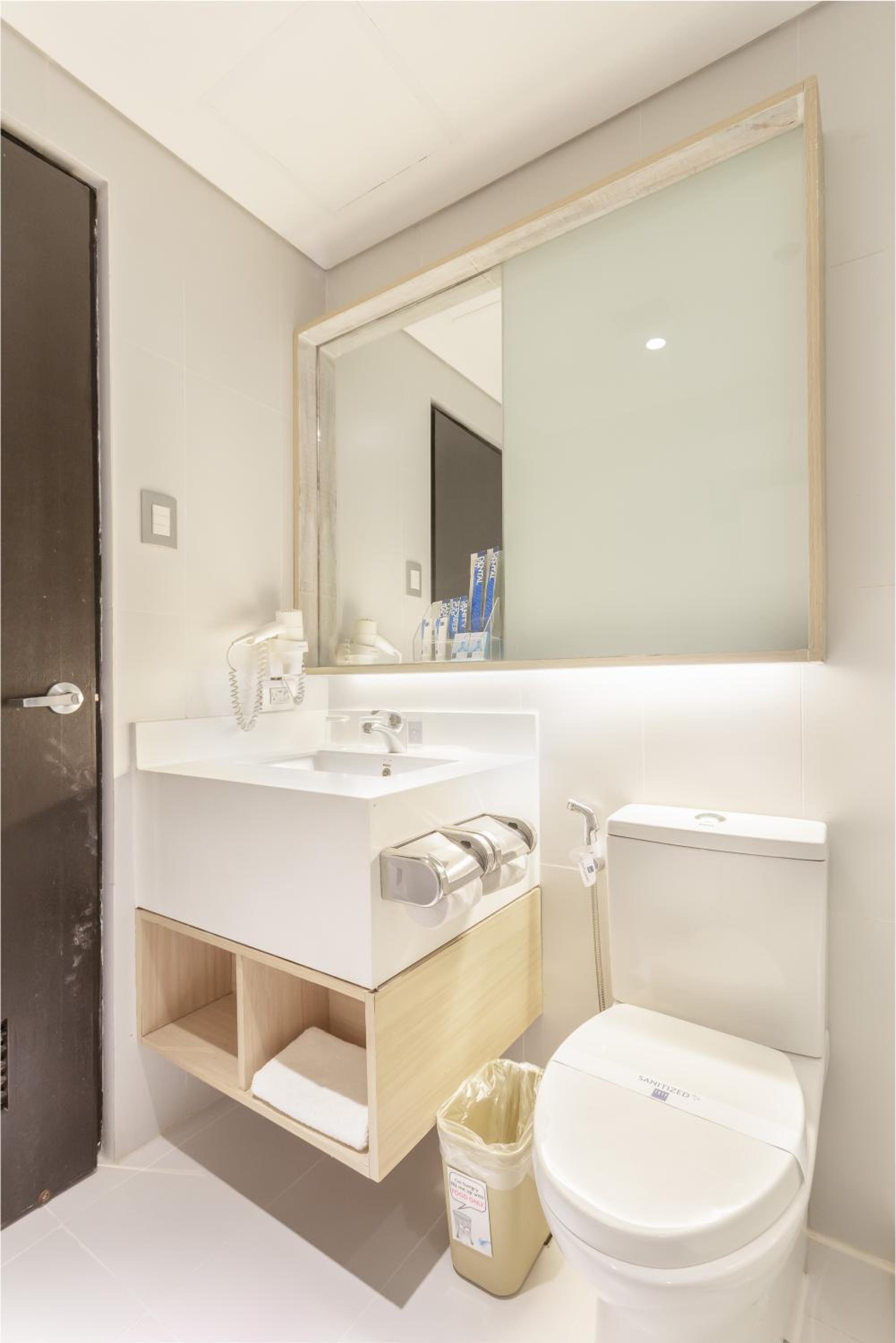 2 Queen Beds Cityscape TRYP Room - Photo 7
