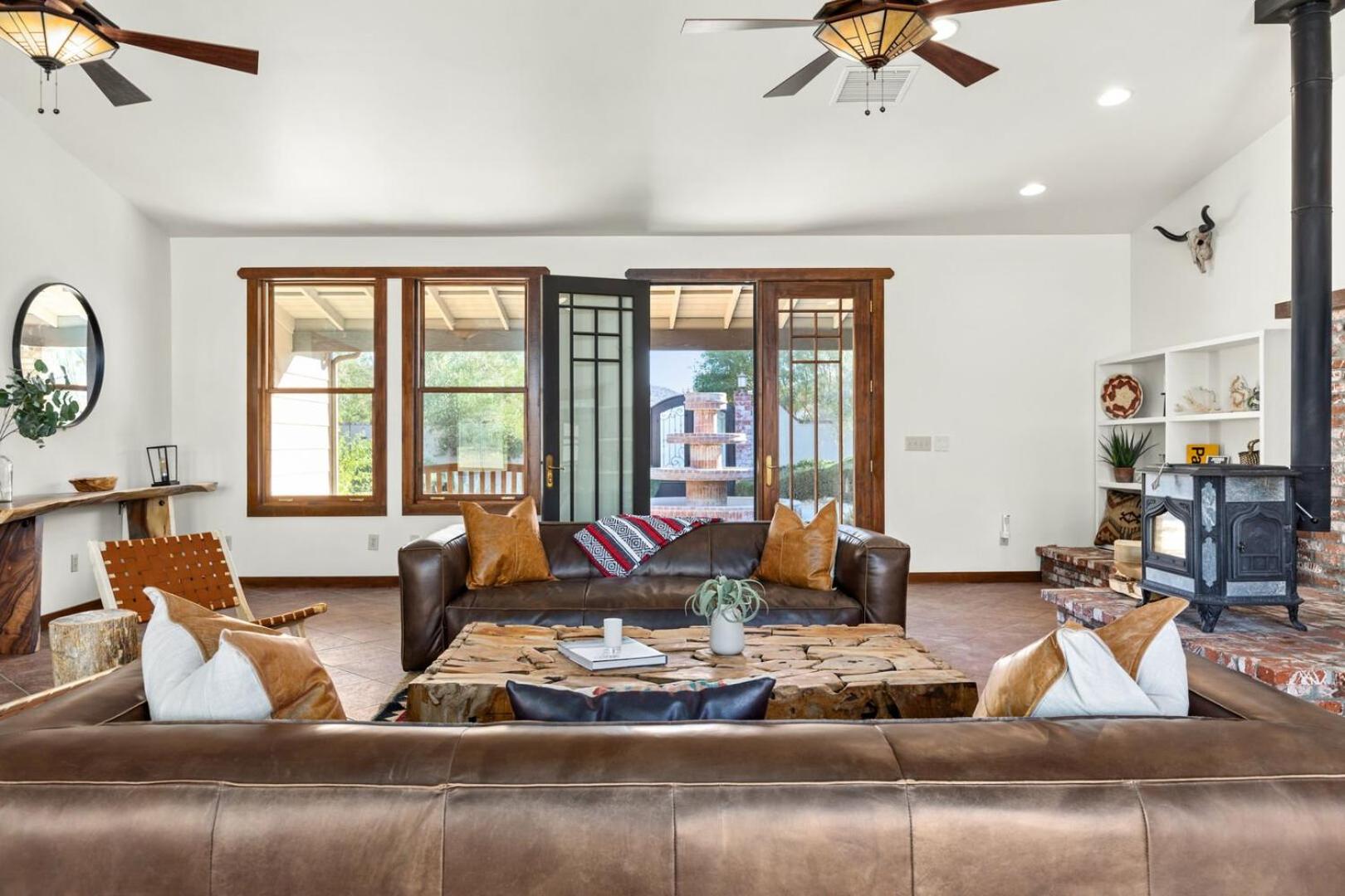 Three-Bedroom House photo 1