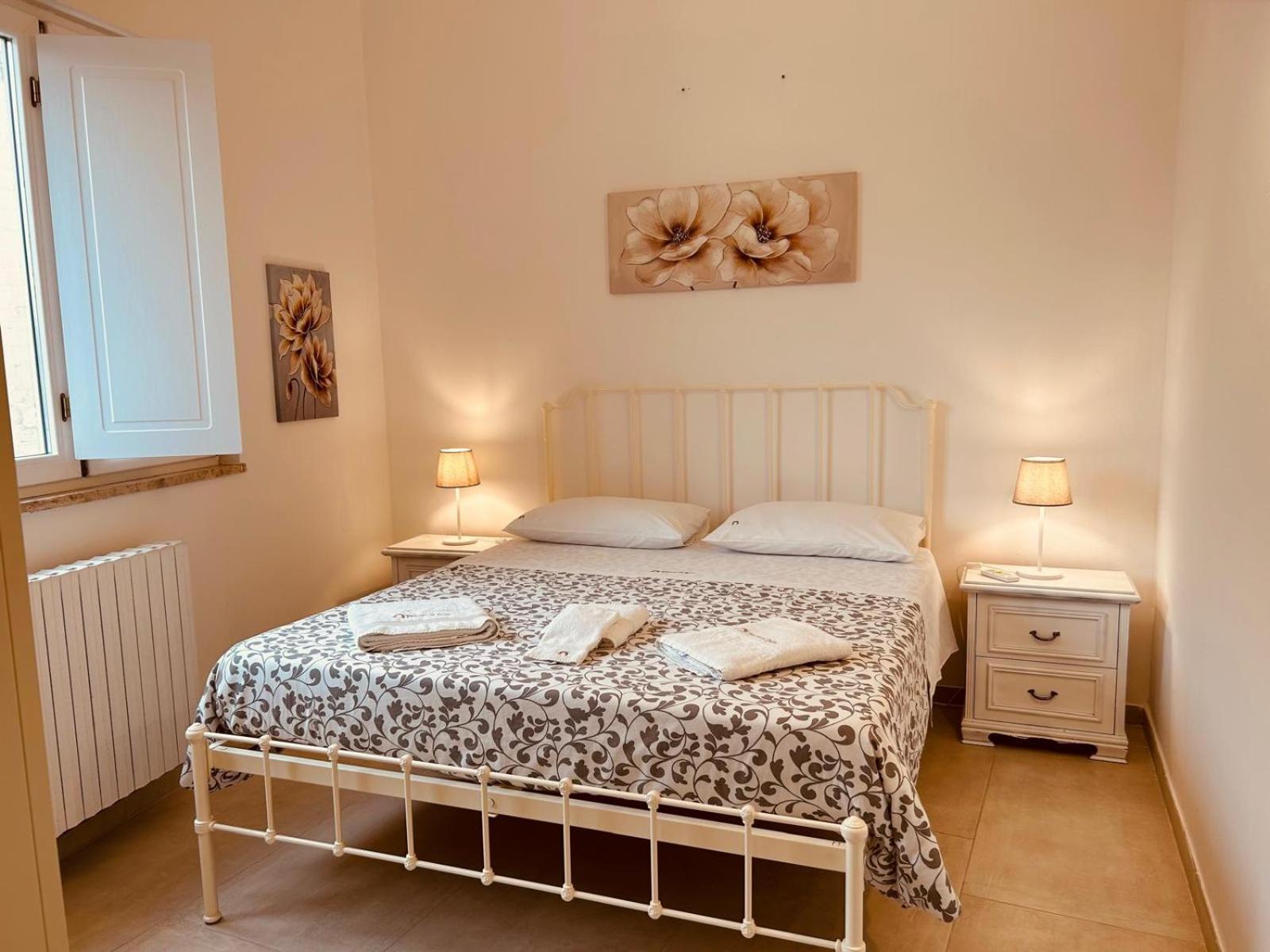 One-Bedroom Deluxe Apartment