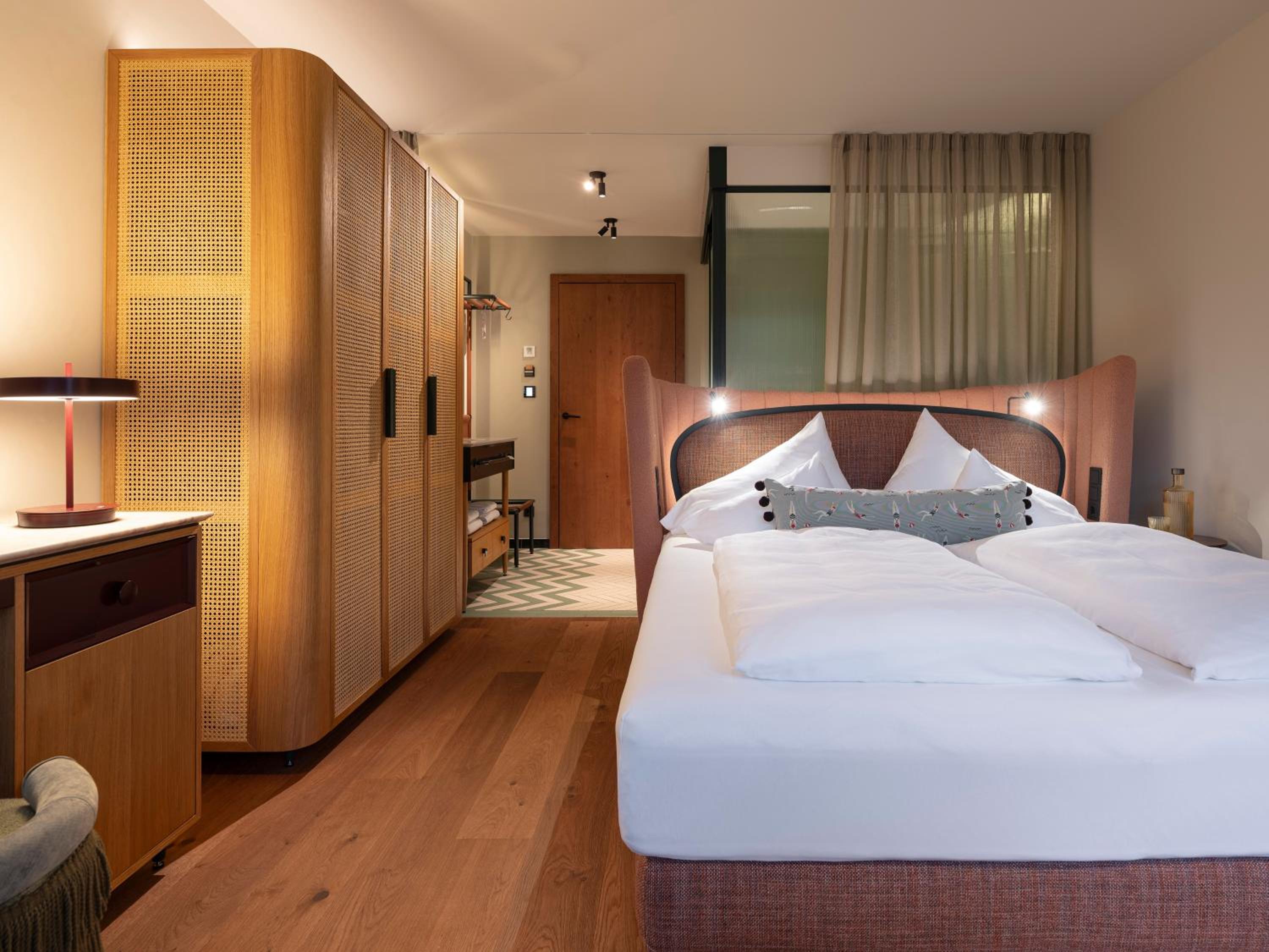 Deluxe Double Room with Balcony - Photo 1