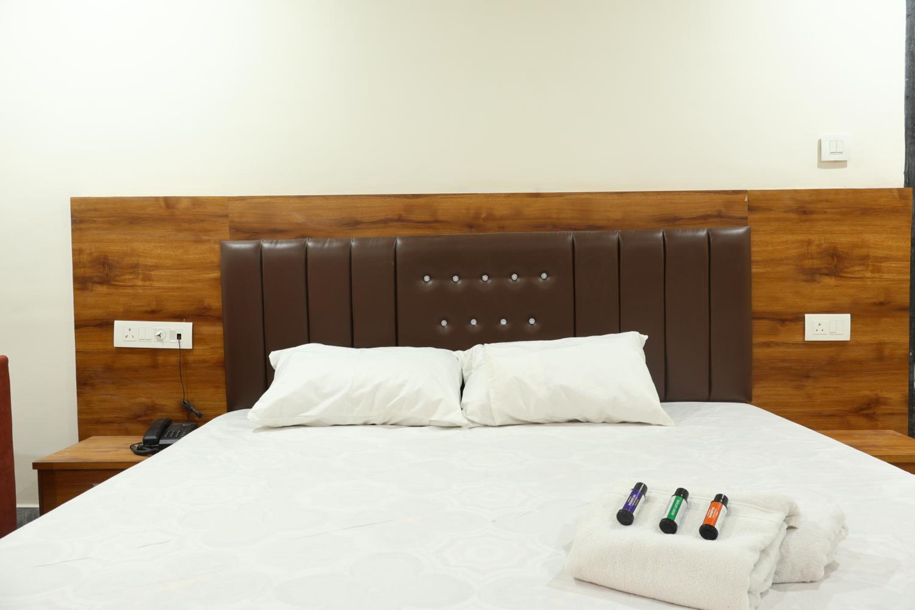 Standard Double Room photo 3