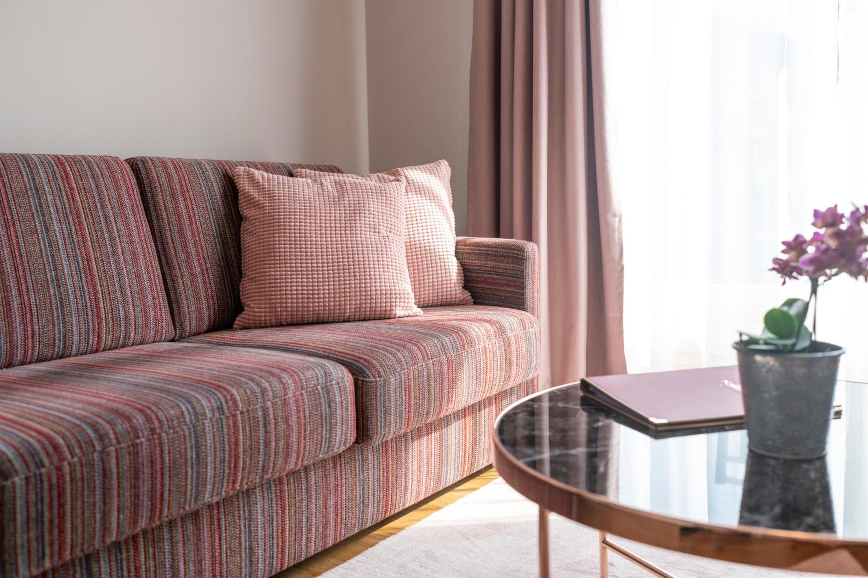 Large Double Room photo 2