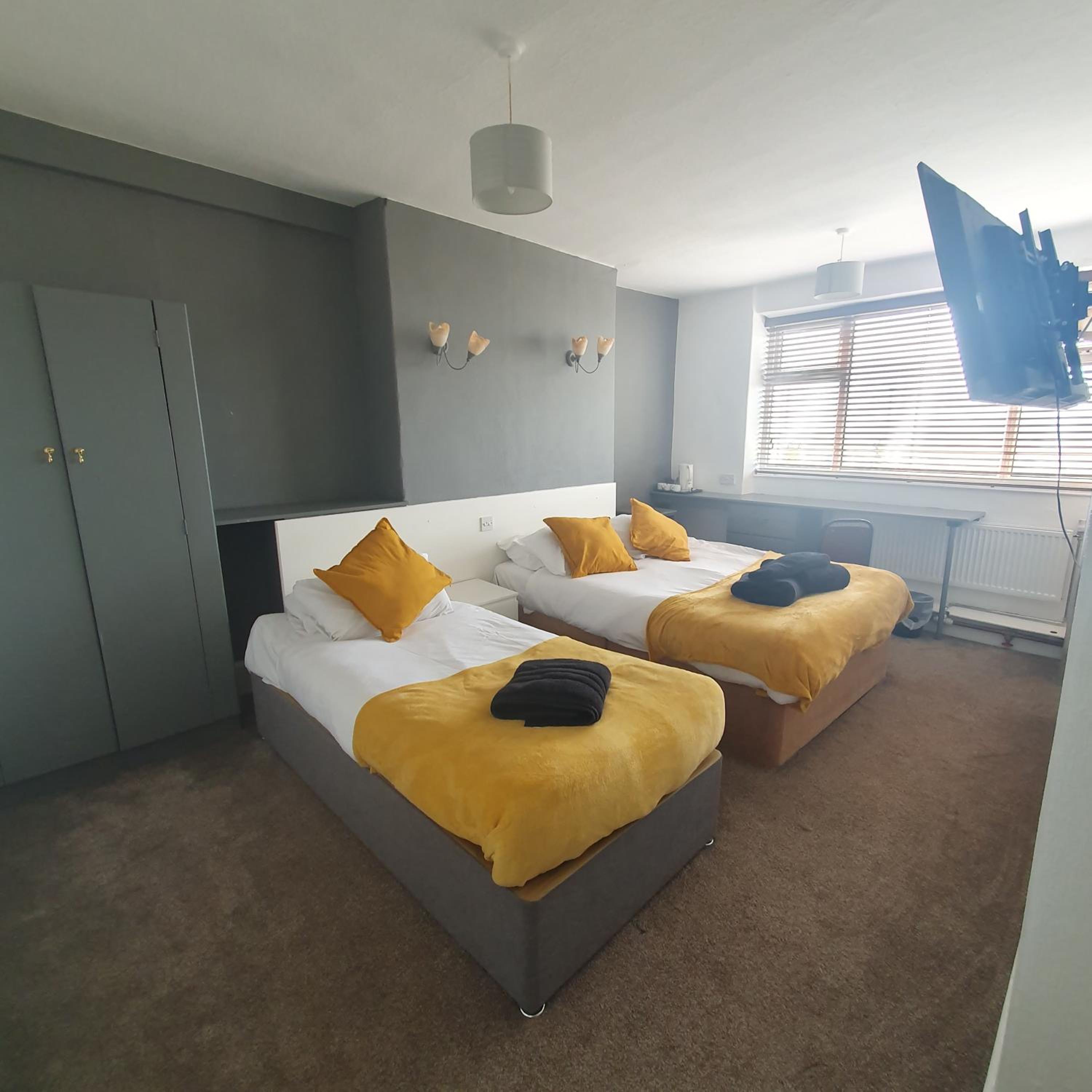 Deluxe Triple Room with Sea View photo 3
