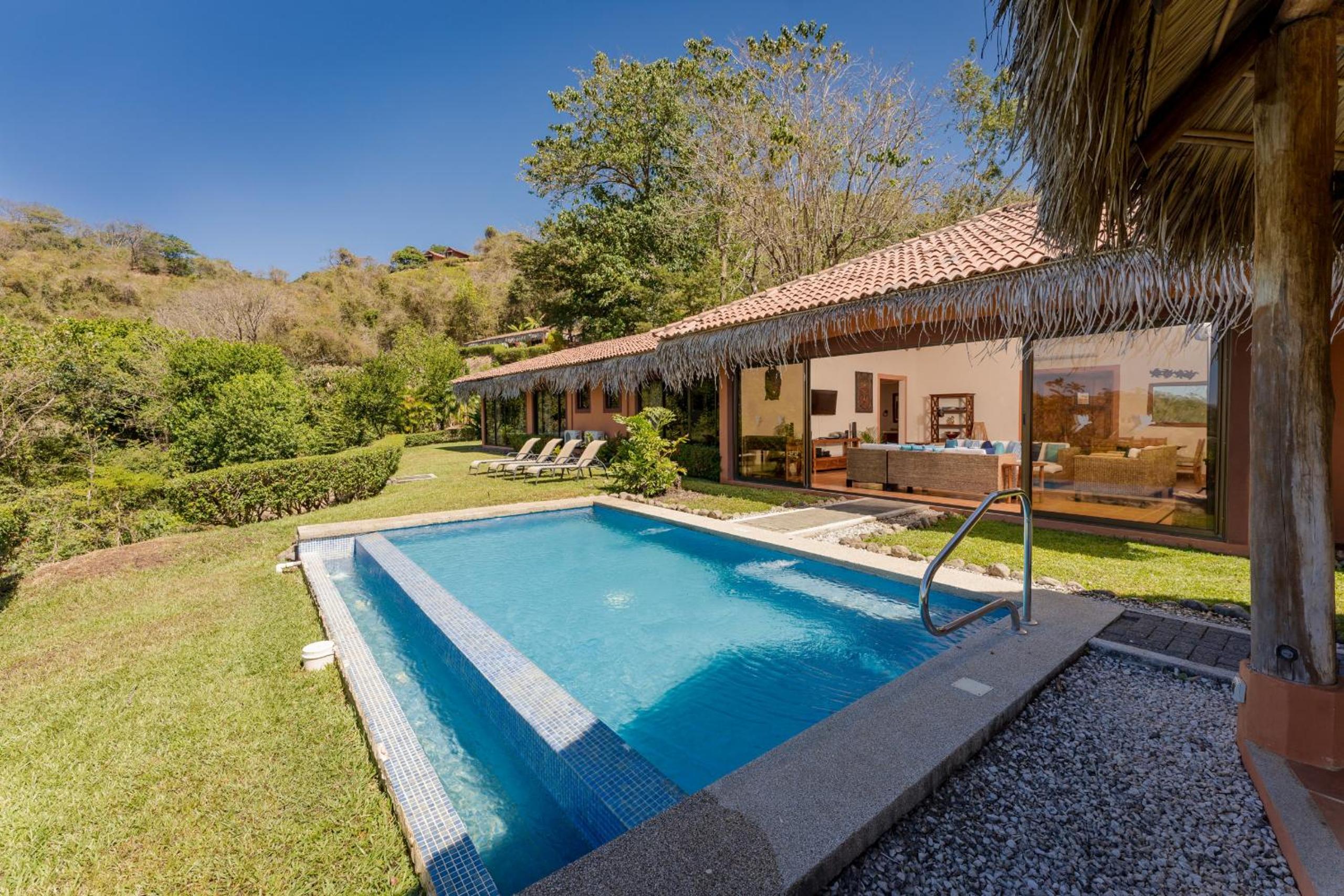 Cedros - Three Bedroom Villa photo 2