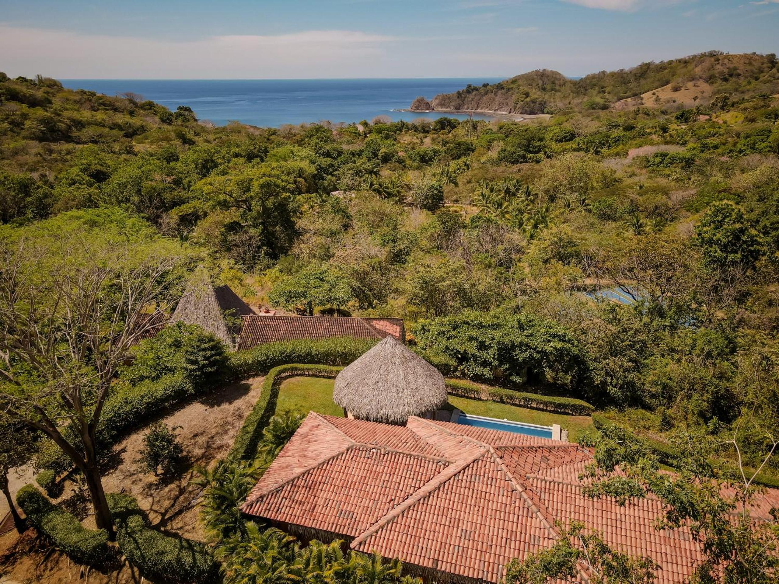 Cedros - Three Bedroom Villa photo 3
