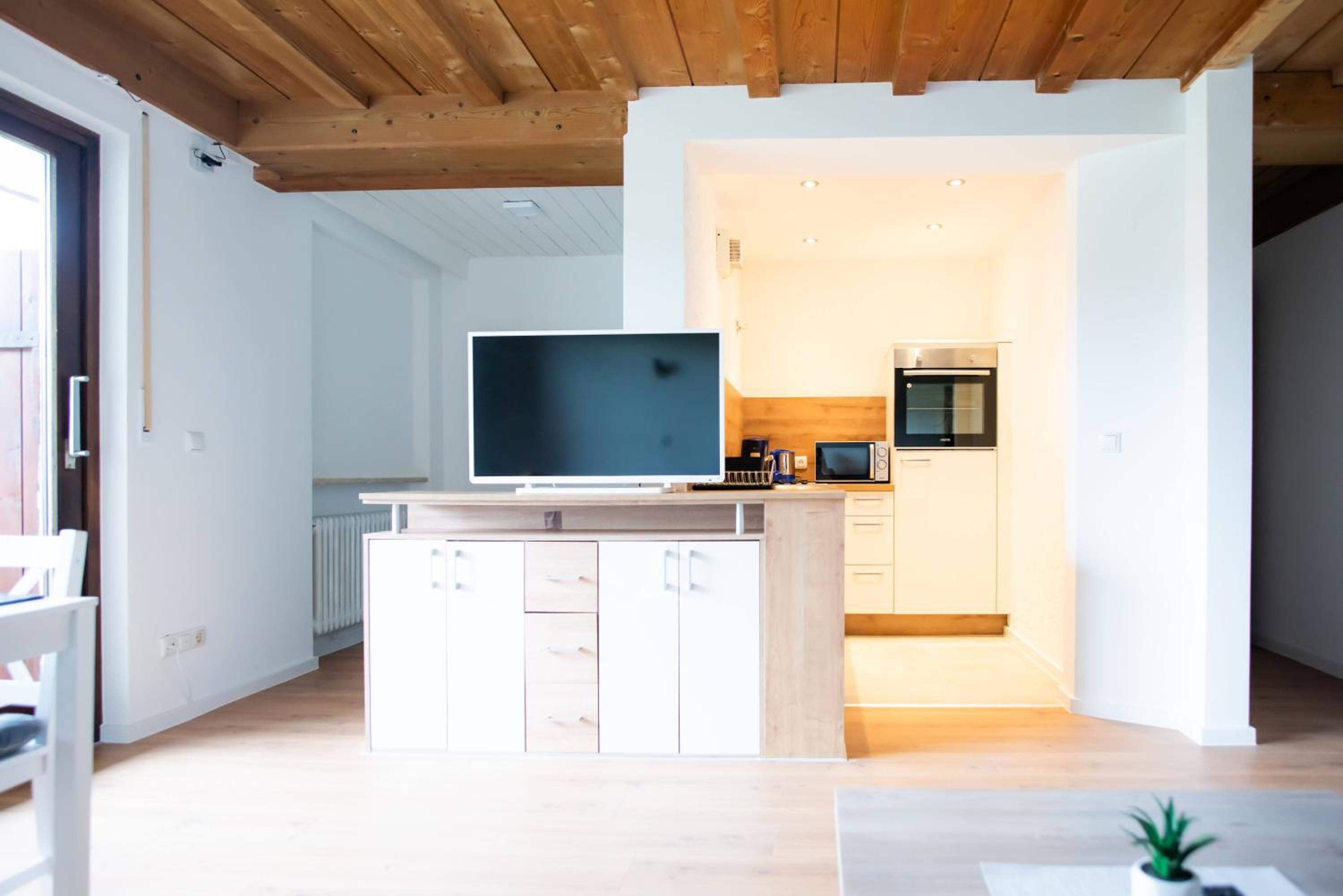 Apartment photo 2