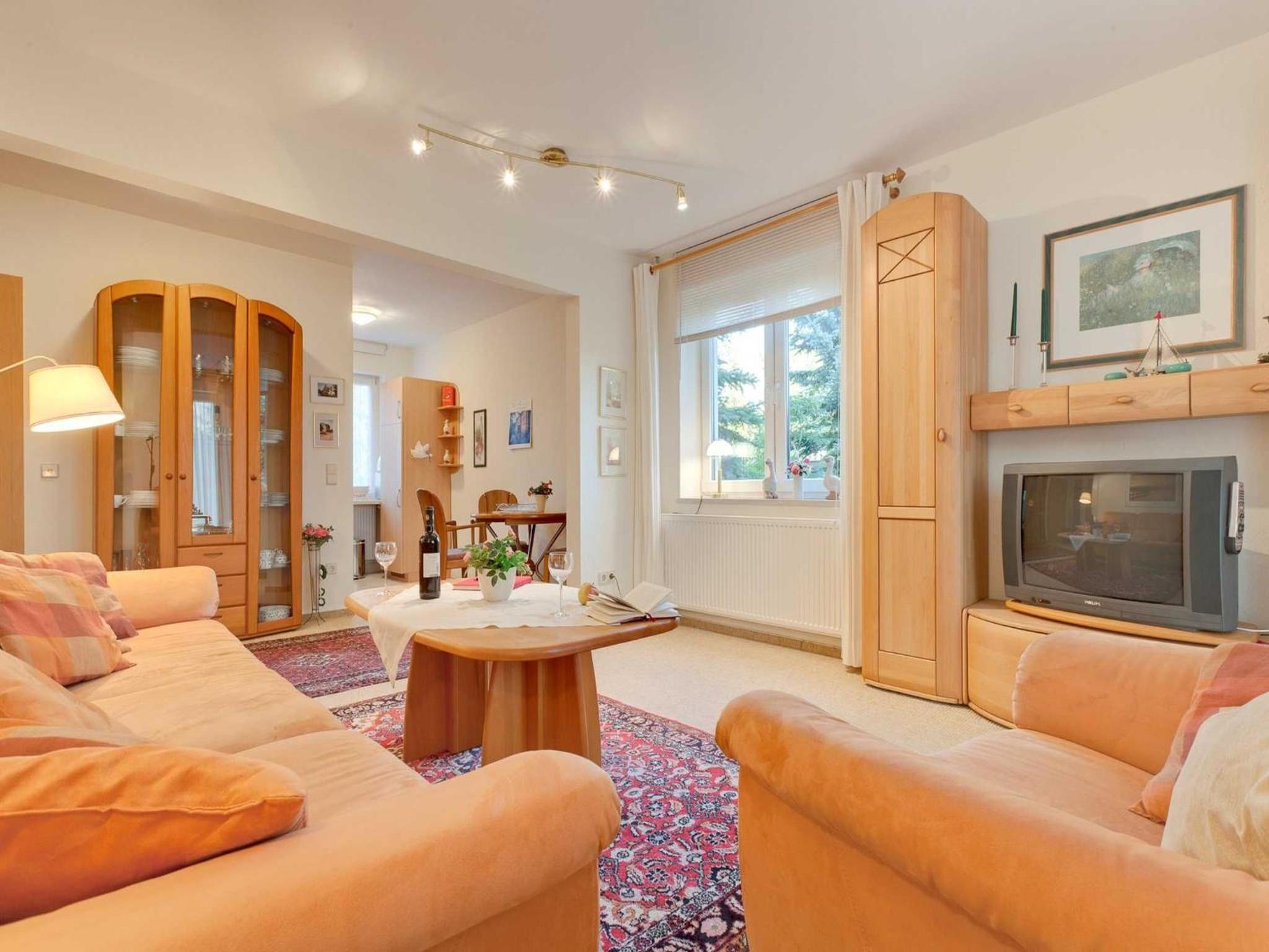 One-Bedroom Apartment with Terrace photo 1