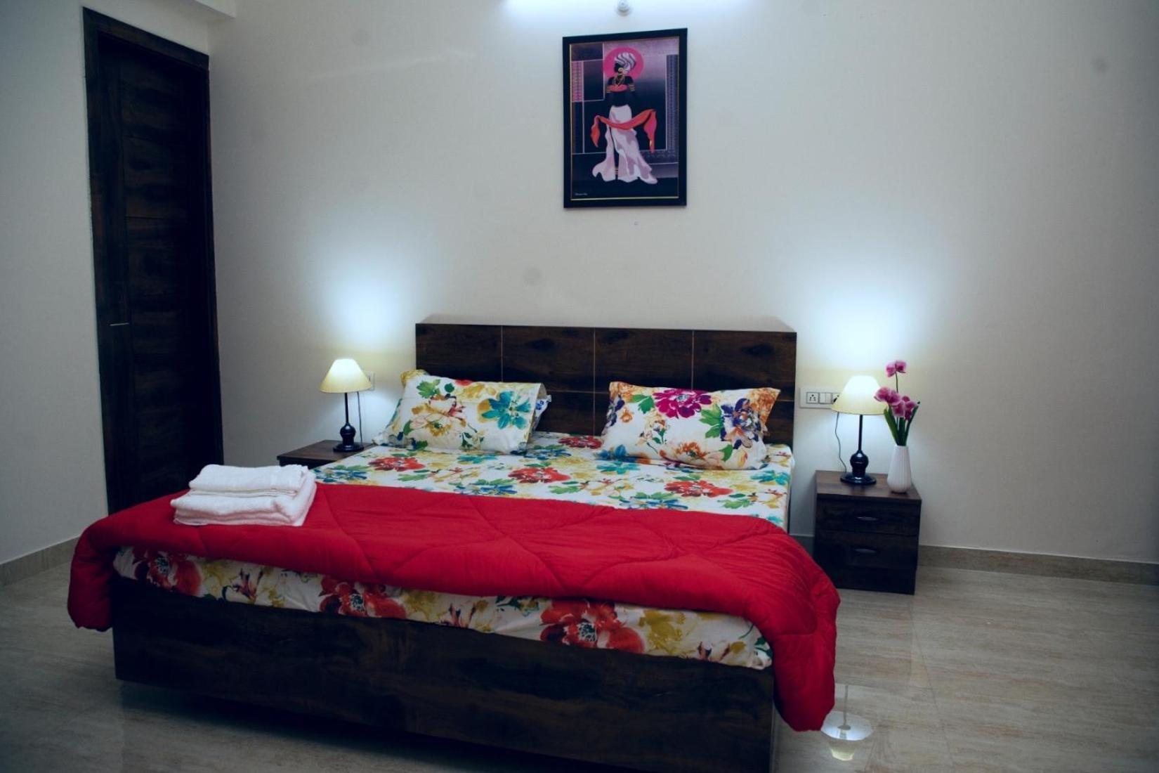 One-Bedroom Premium Apartment - Photo 33