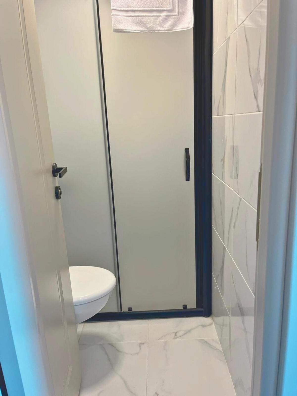 Large Double Room photo 2