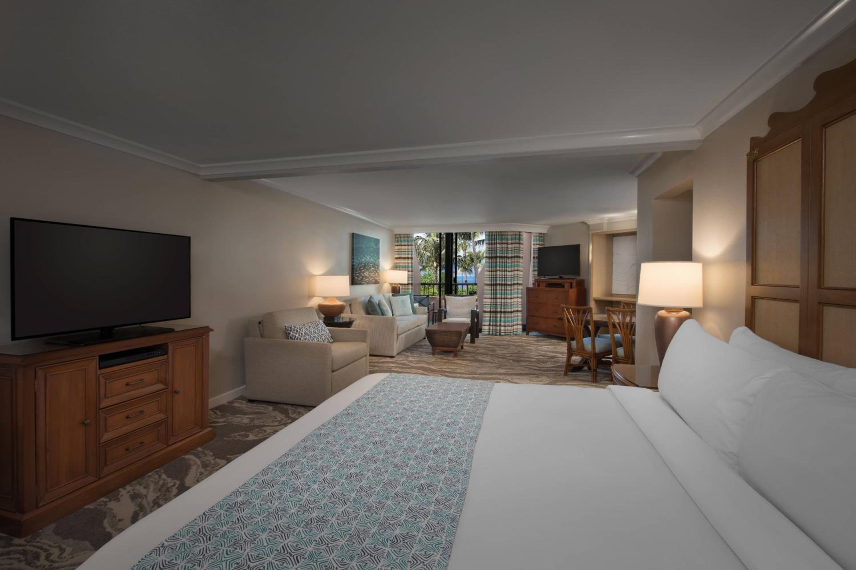 King Room with Ocean View - Low Floor