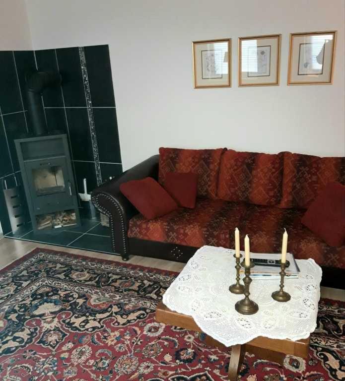 One-Bedroom Apartment with Shower photo 2