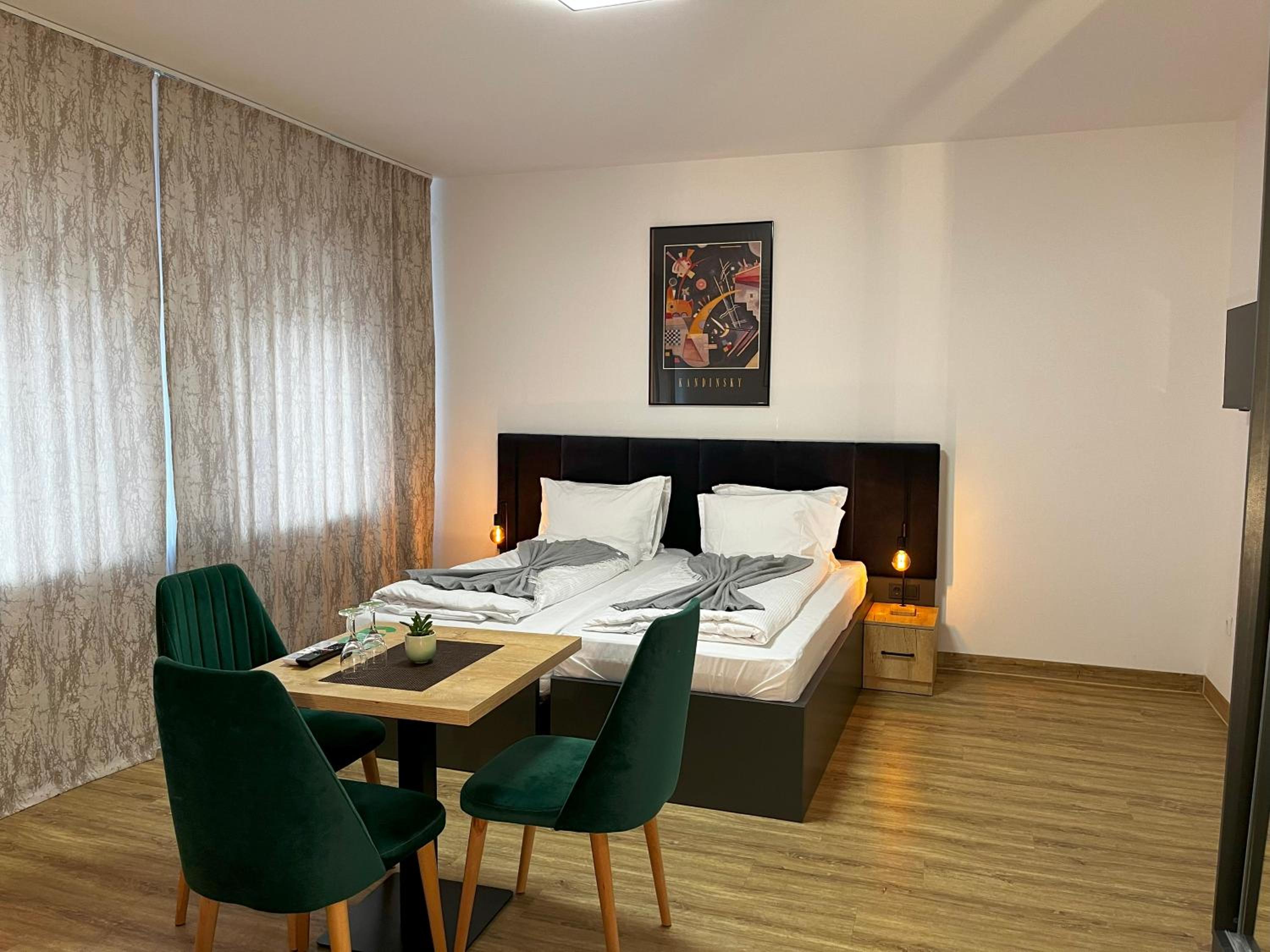 Superior Triple Room photo 3