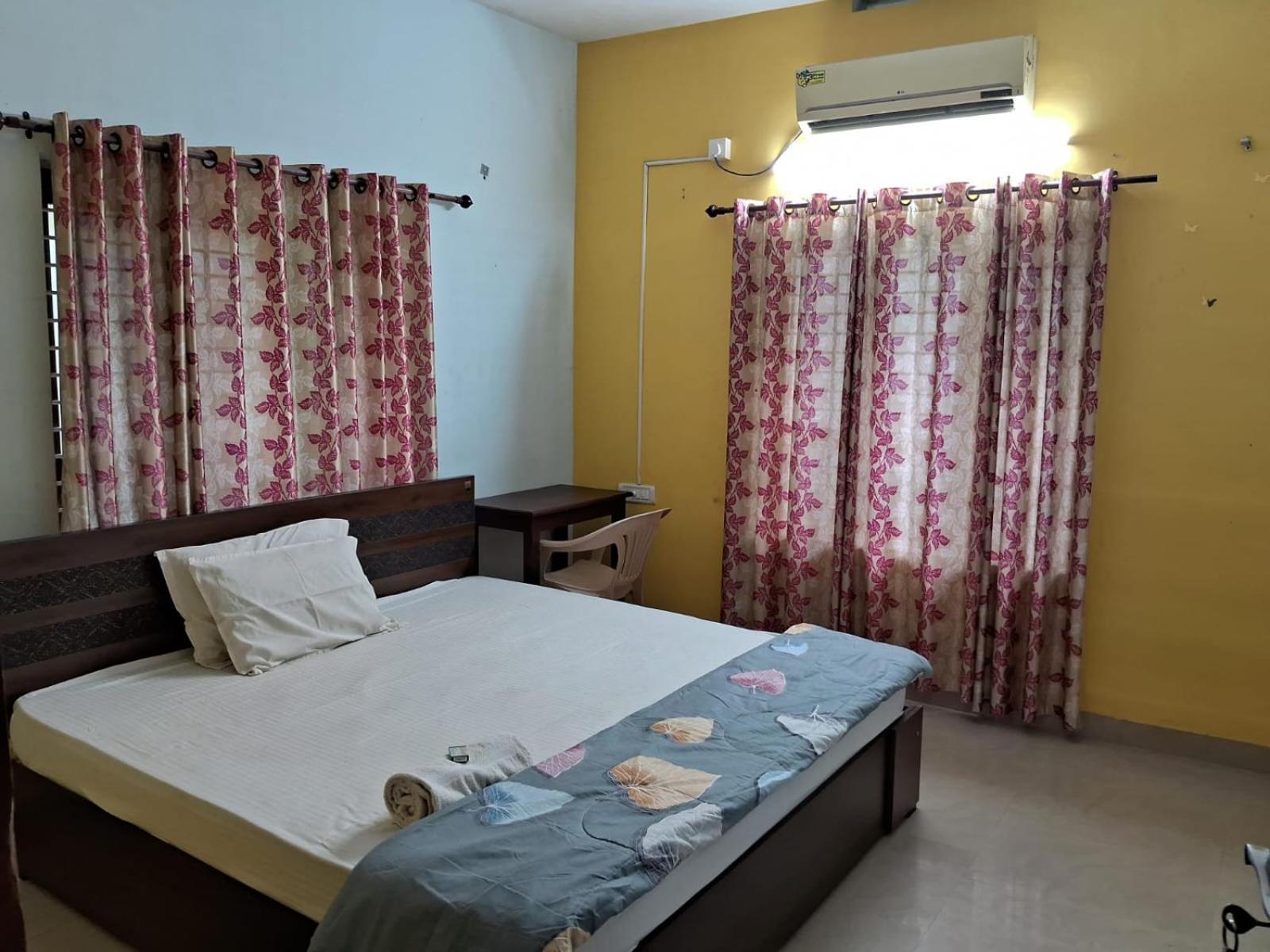 Double Room With Private Bathroom photo 1
