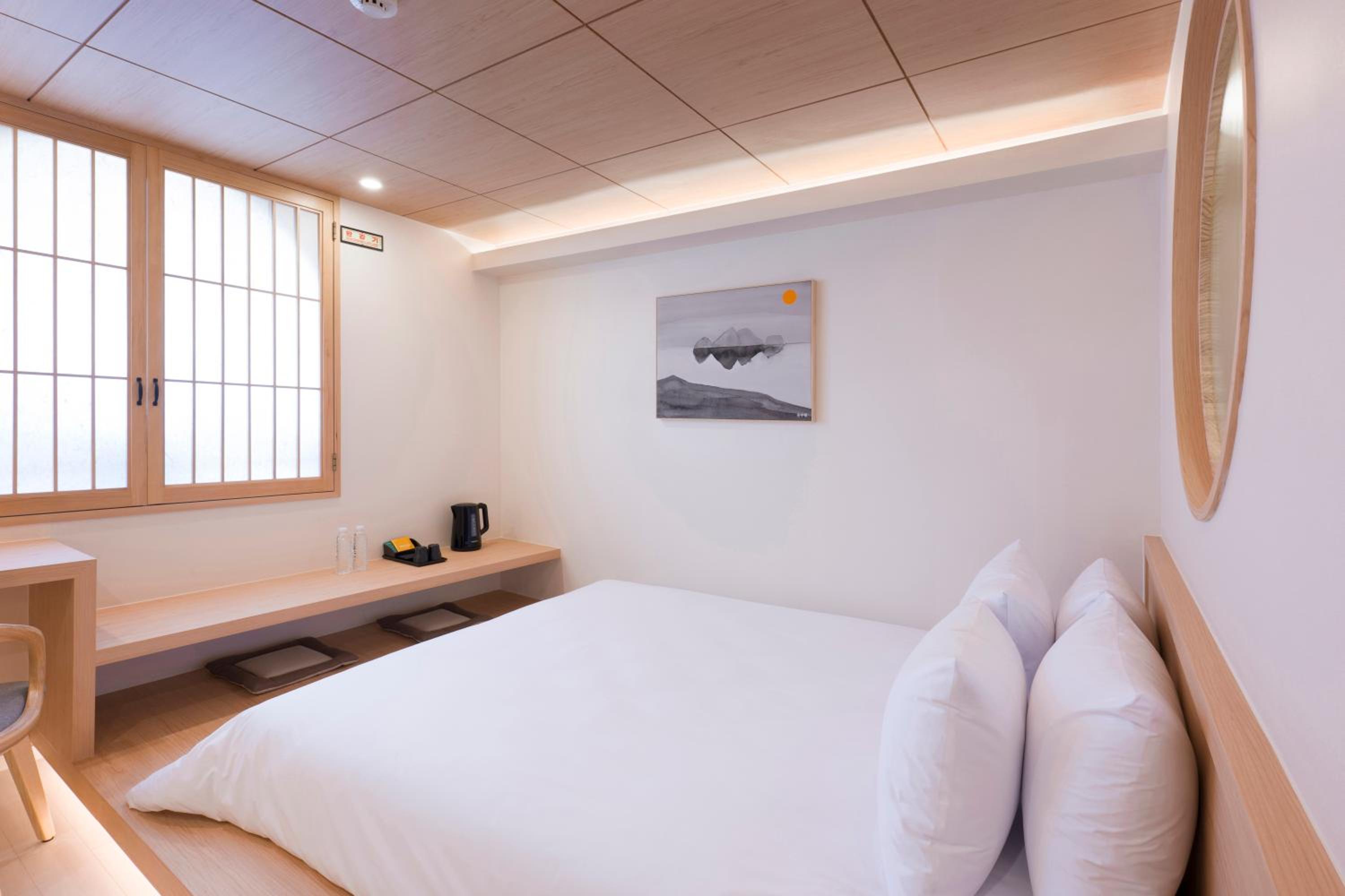 Double Room with Mountain View - Photo 1