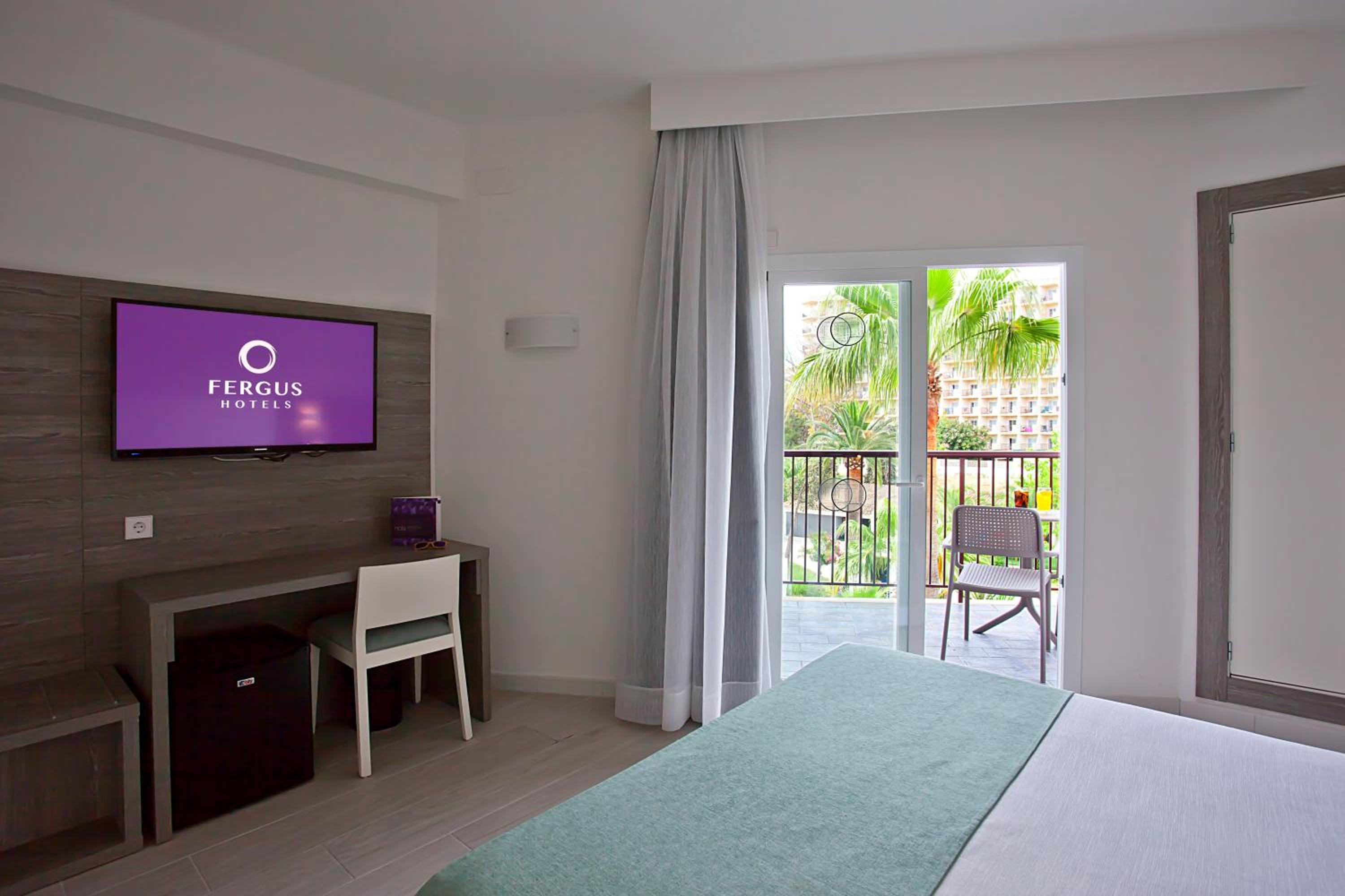 Double or Twin Room thumbnail 5