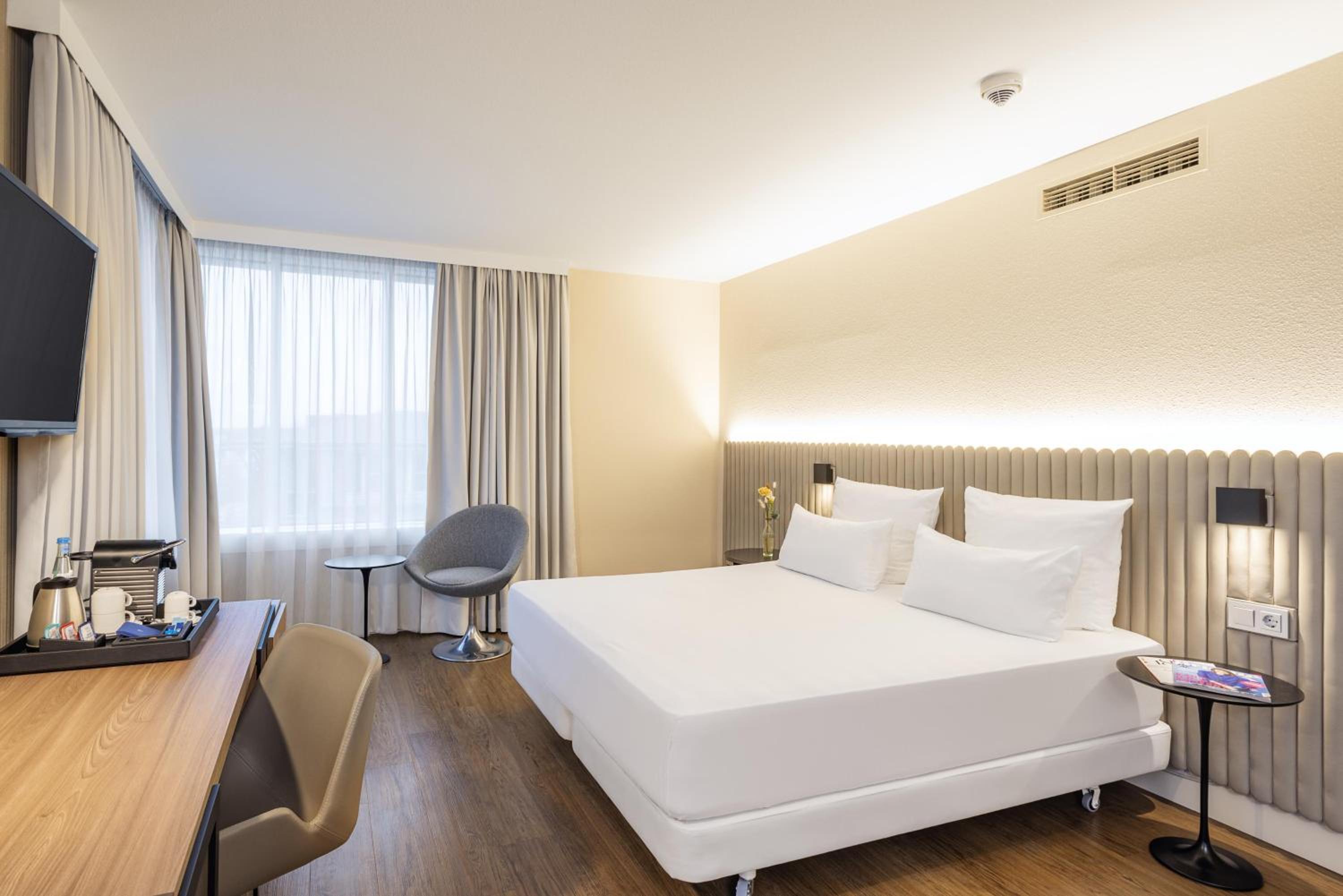 Standard Room with Extra Bed