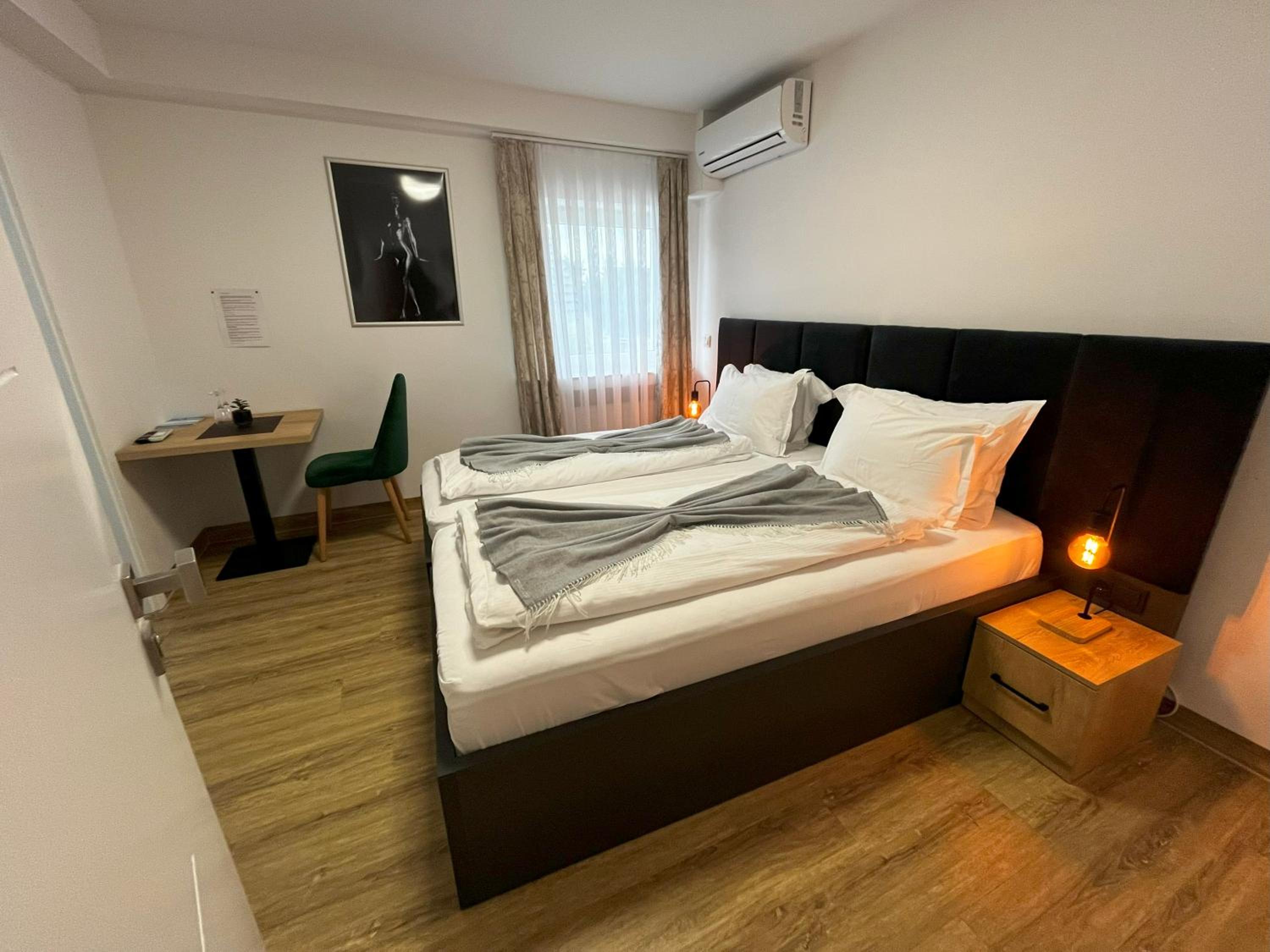 Standard Double Room photo 1