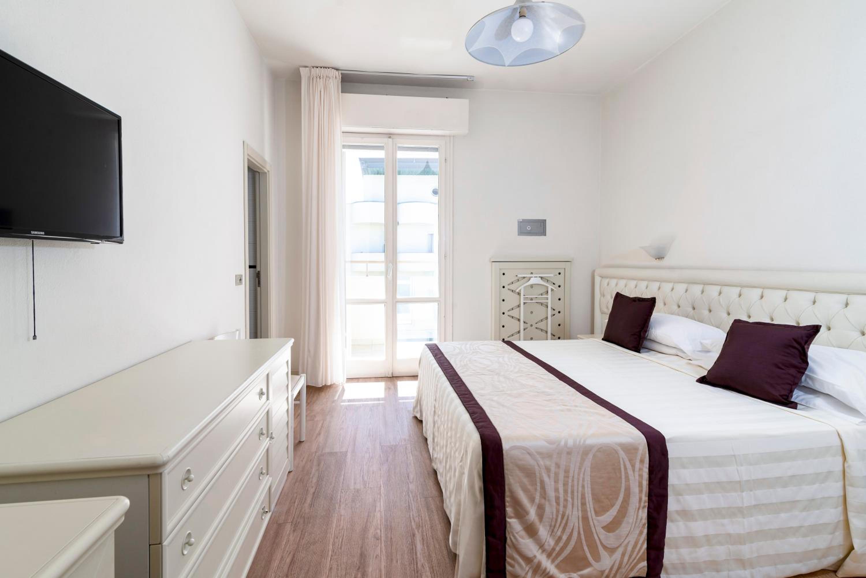 Double or Twin Room photo 1