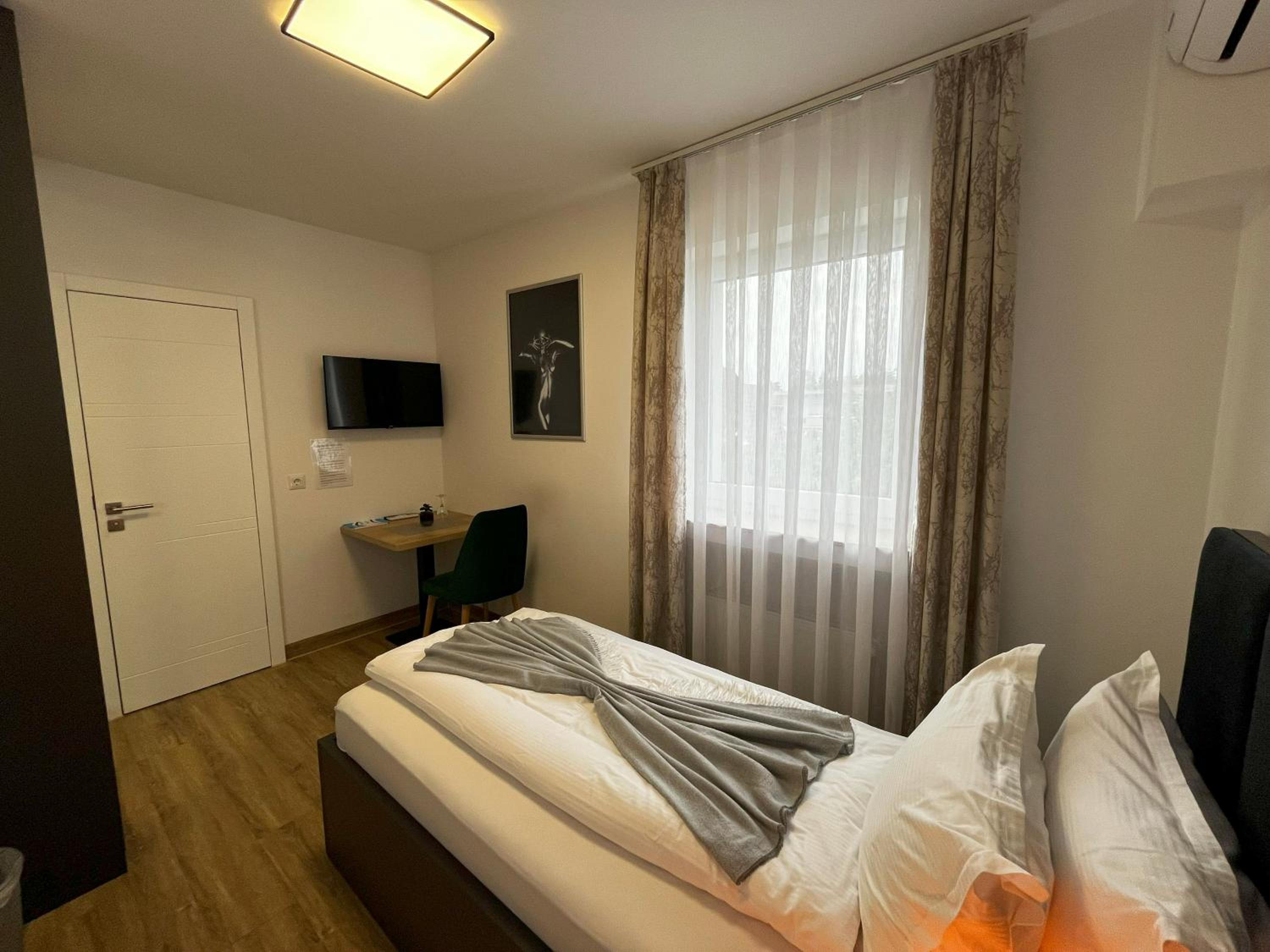 Economy Single Room photo 1