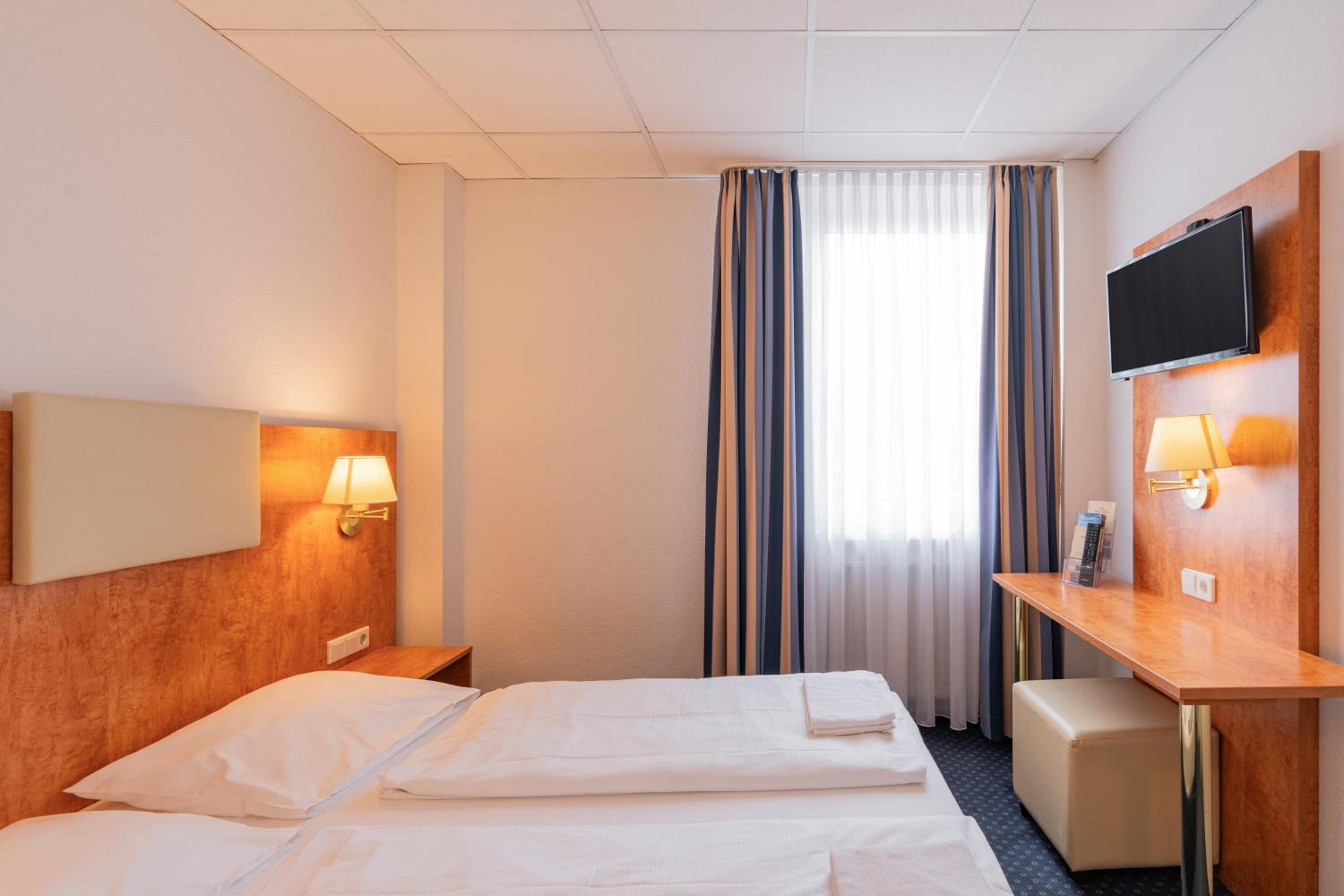 Single Room photo 3