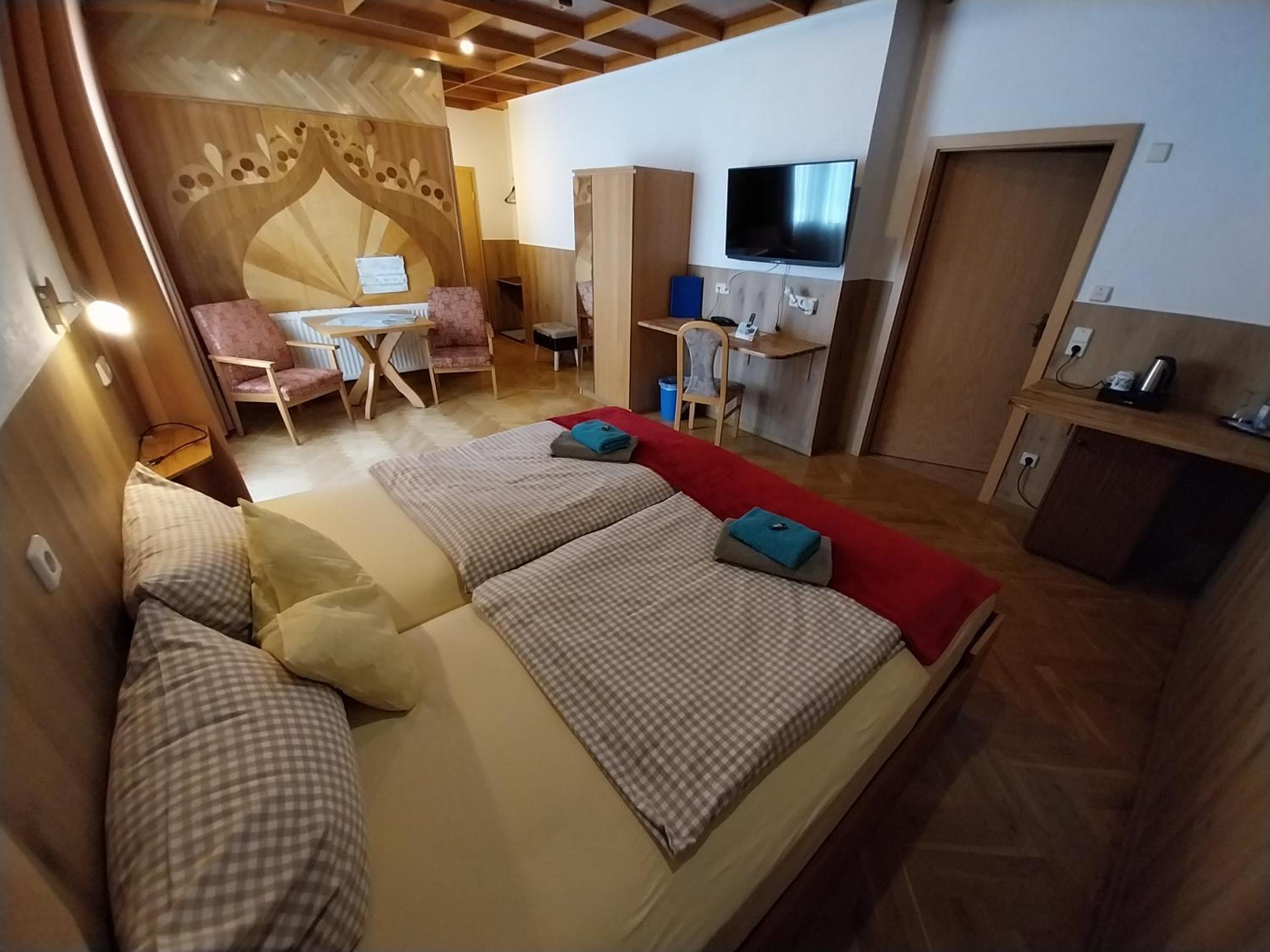 Double Room - Disability Access photo 2