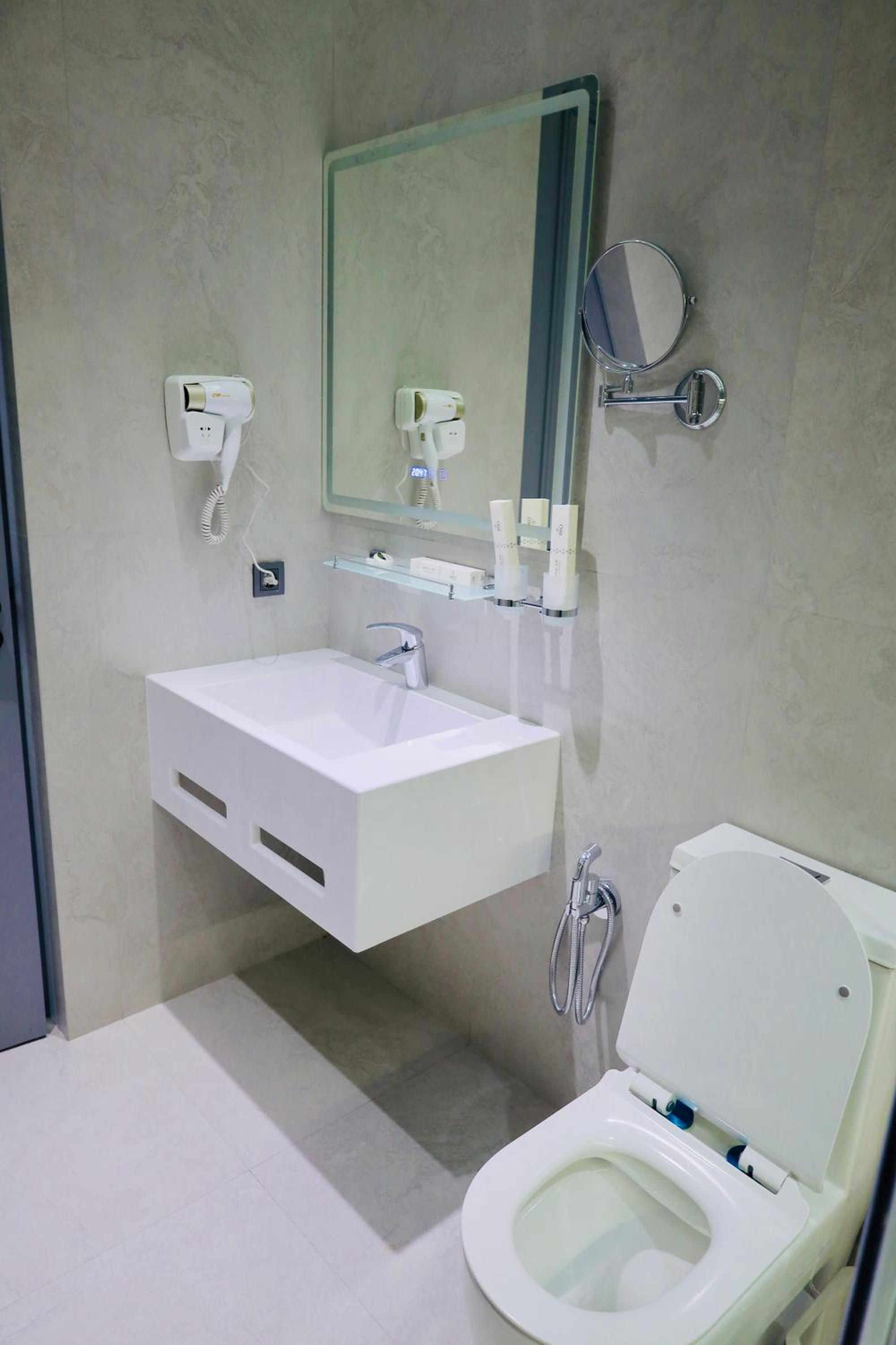 Deluxe Family Suite