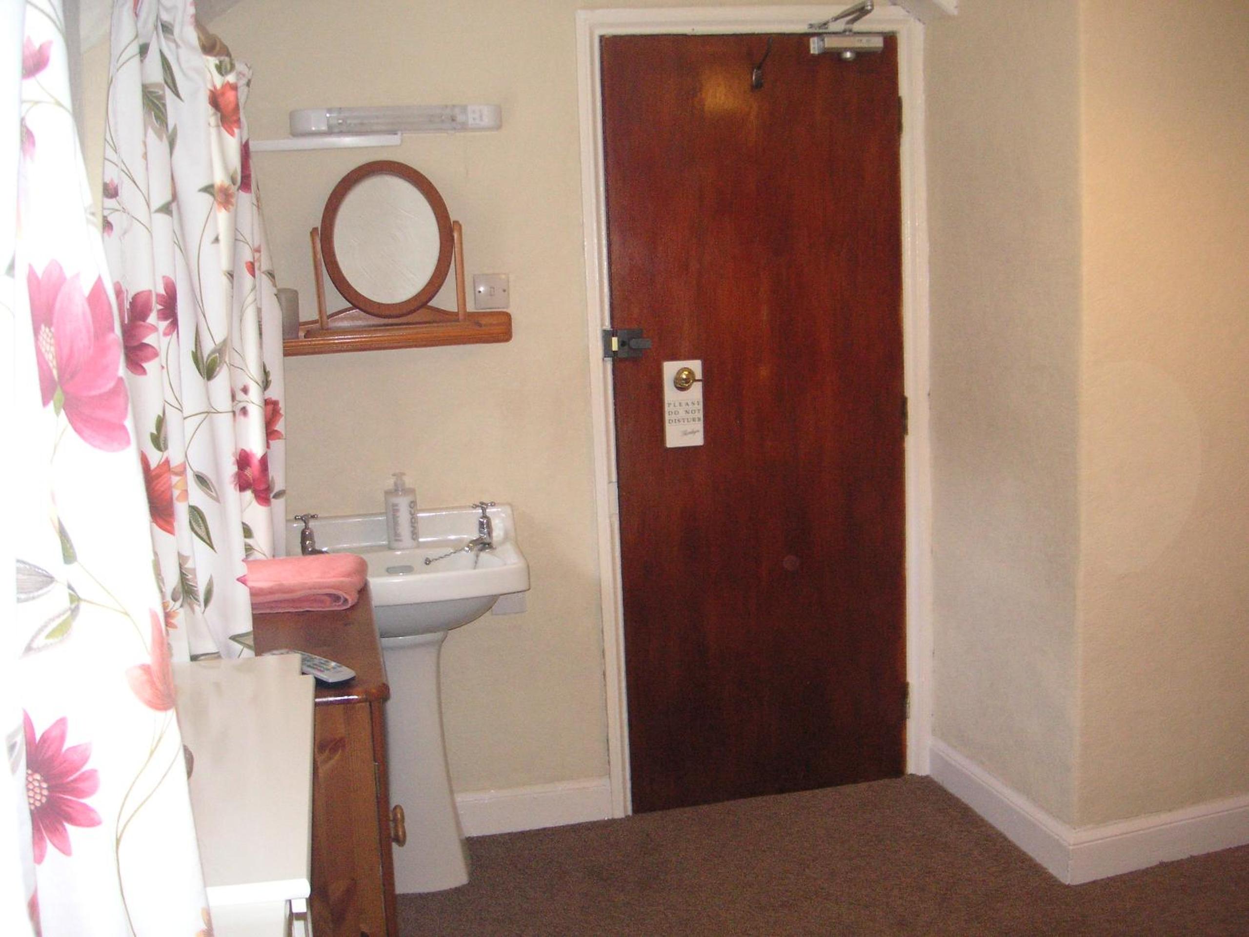 Single Room photo 2