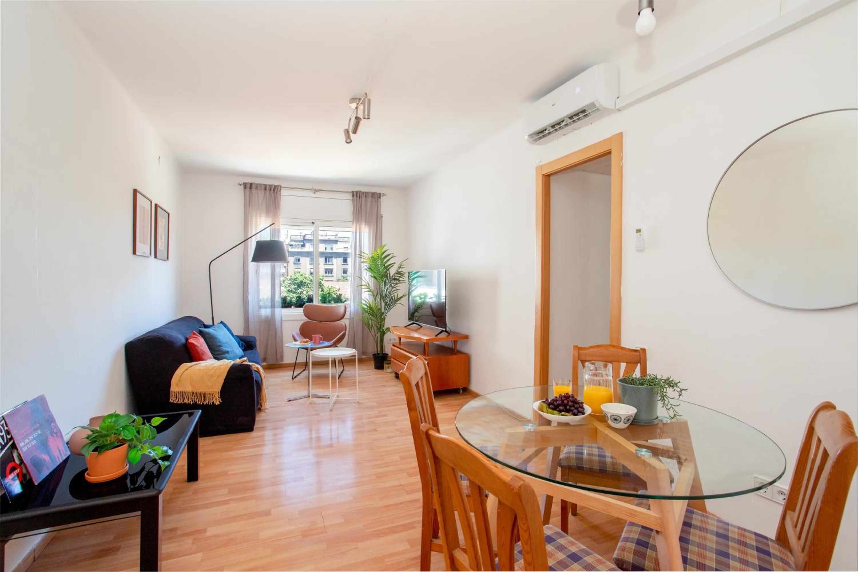 Apartamento de Cuatro Habitaciones