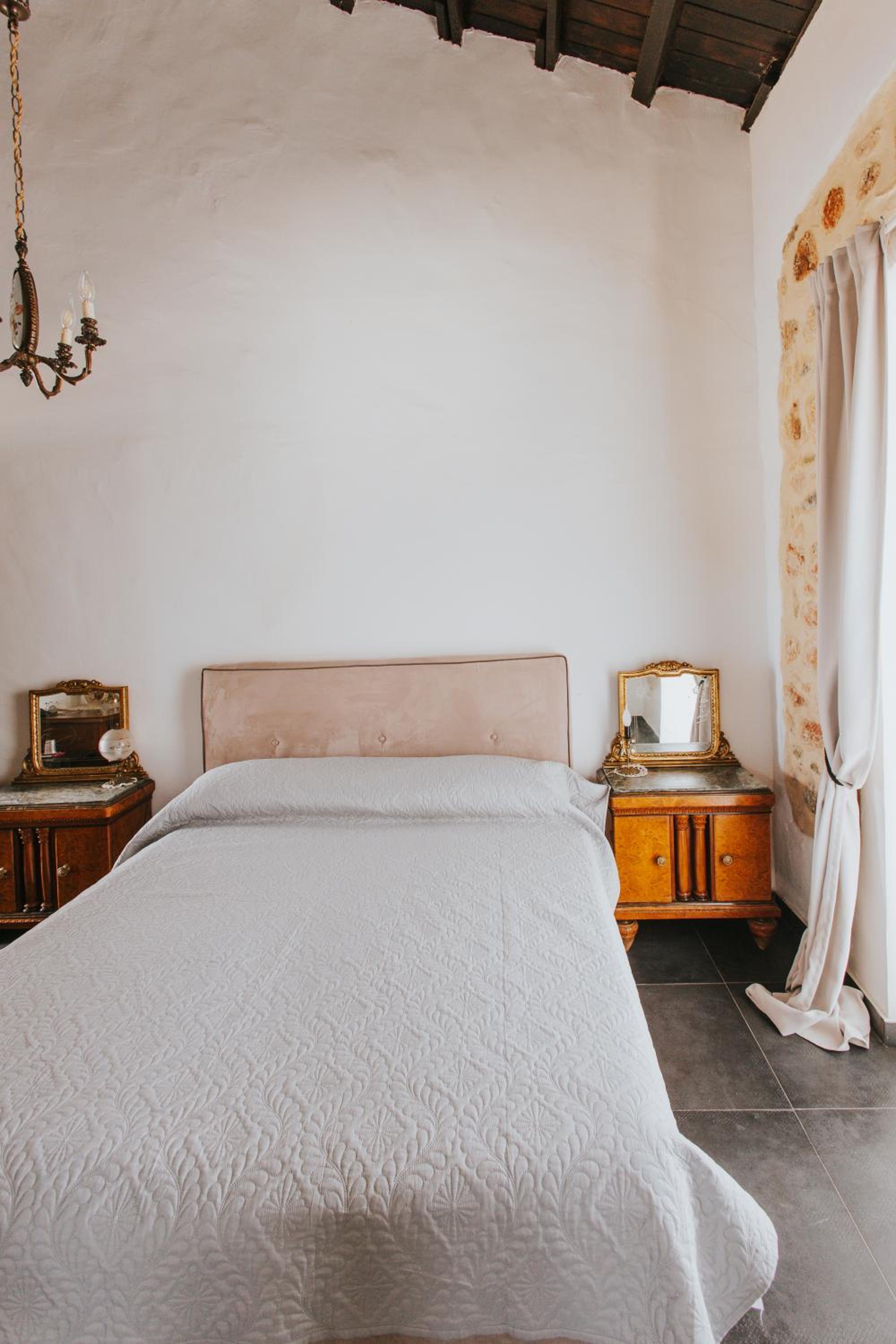 Double Room with Private Bathroom photo 1