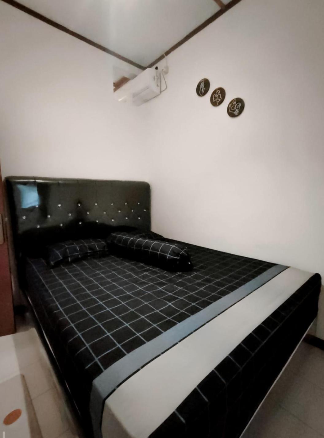 Two-Bedroom House photo 3