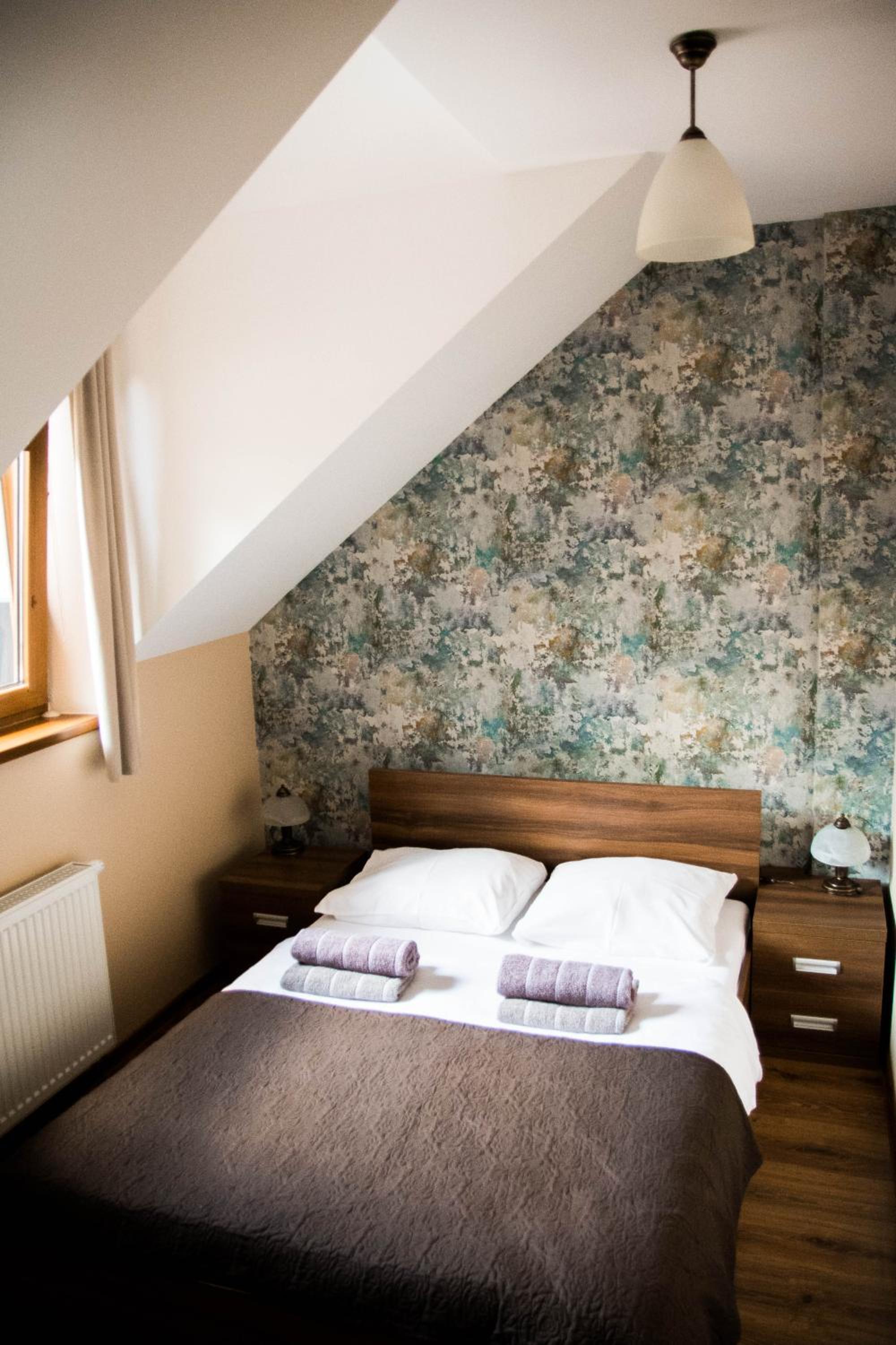 Double or Twin Room - Photo 4