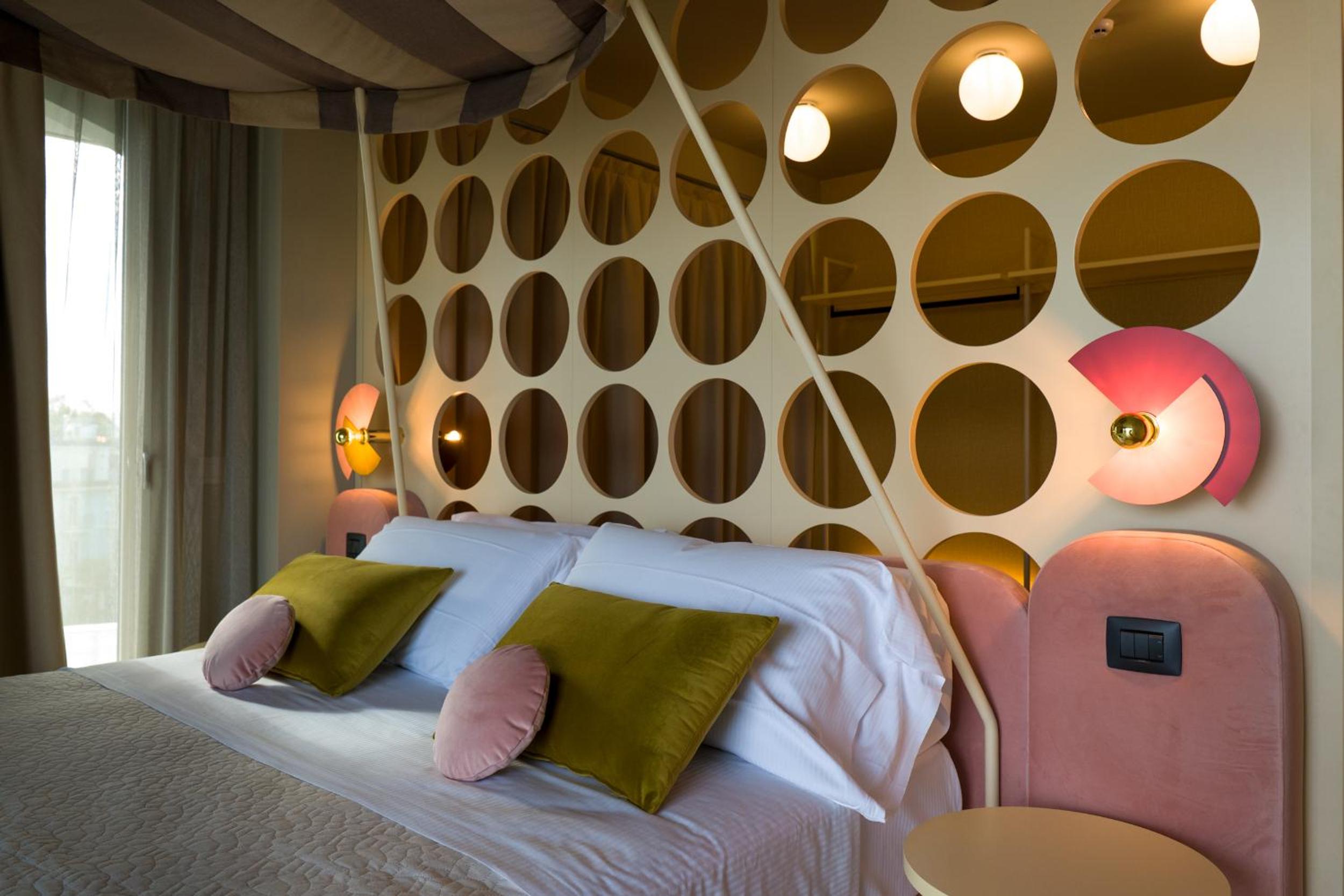 King Suite with Sea View - Photo 6