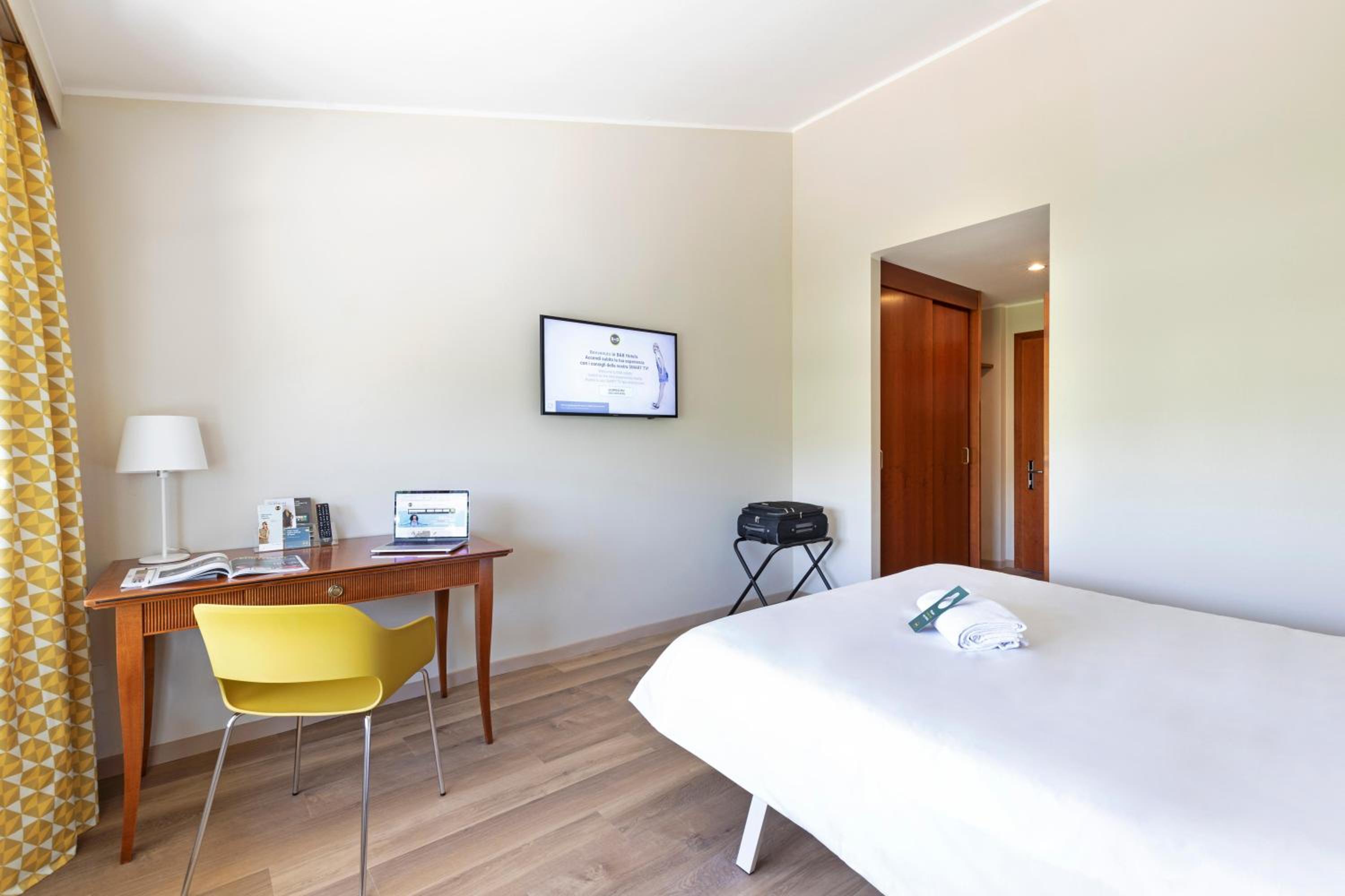 Double Room - Photo 2