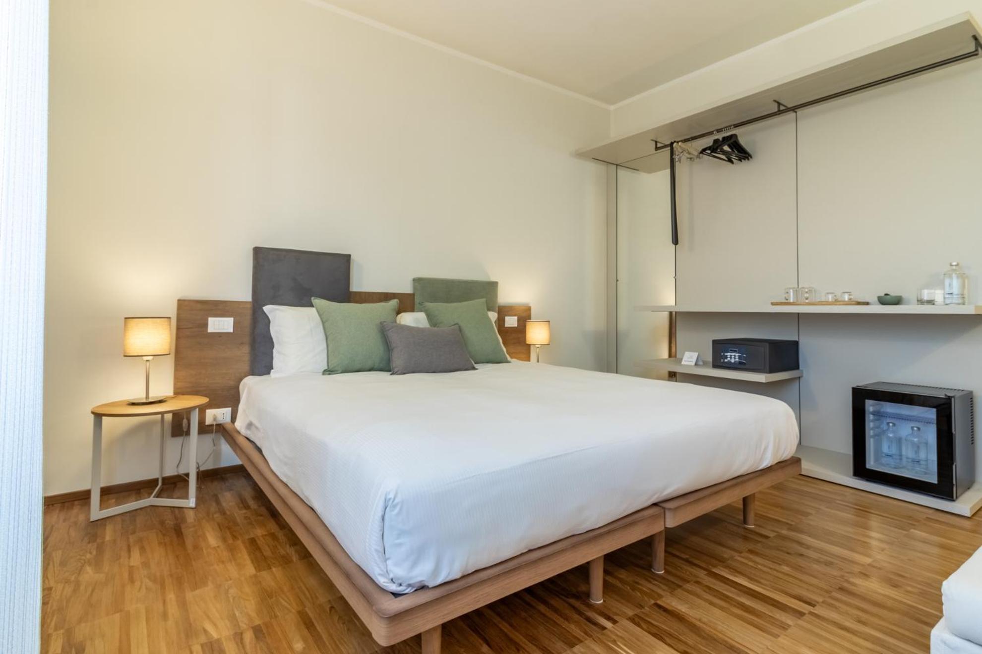 Deluxe Triple Room photo 3