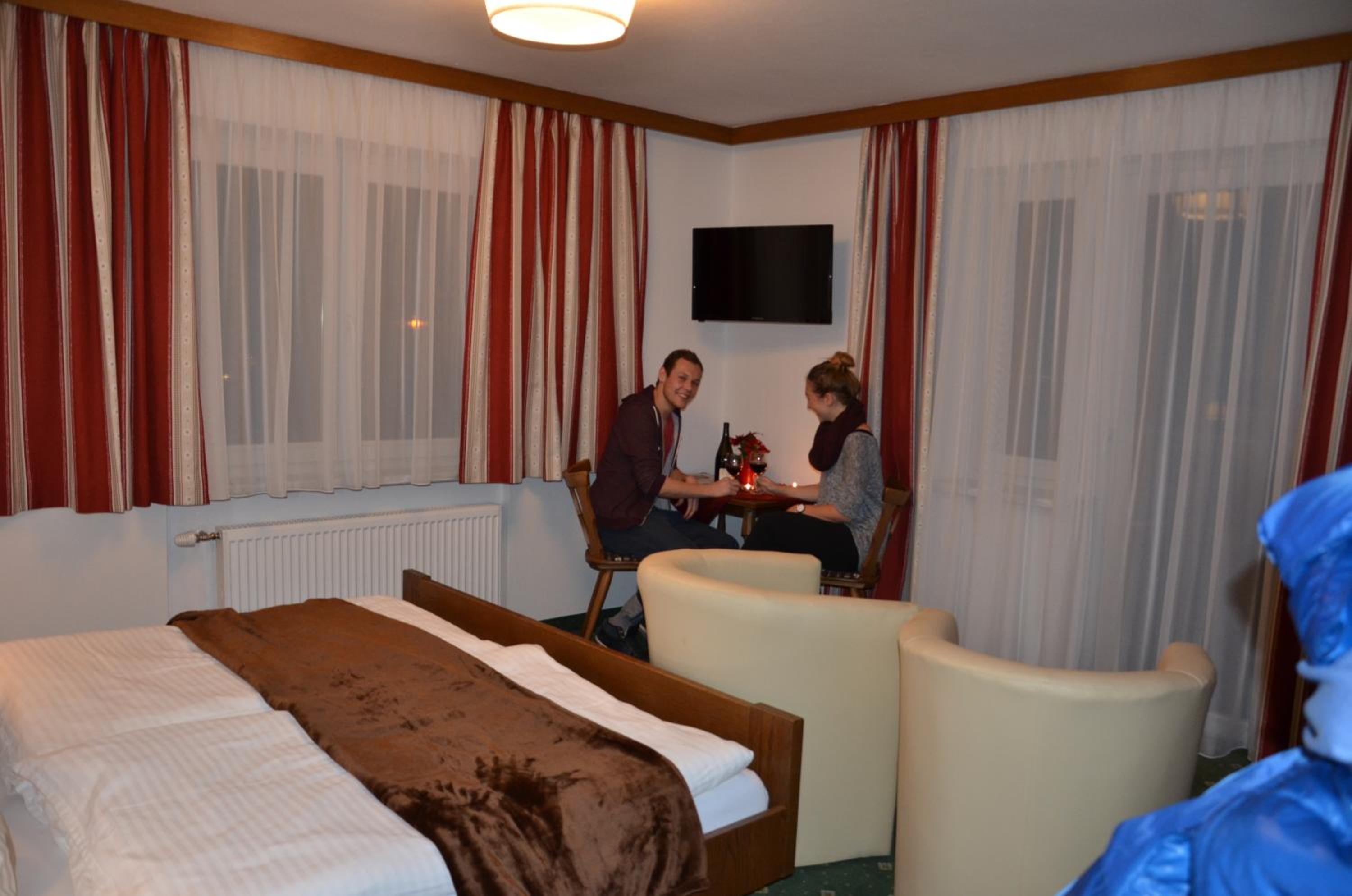 Double Room with Balcony photo 3