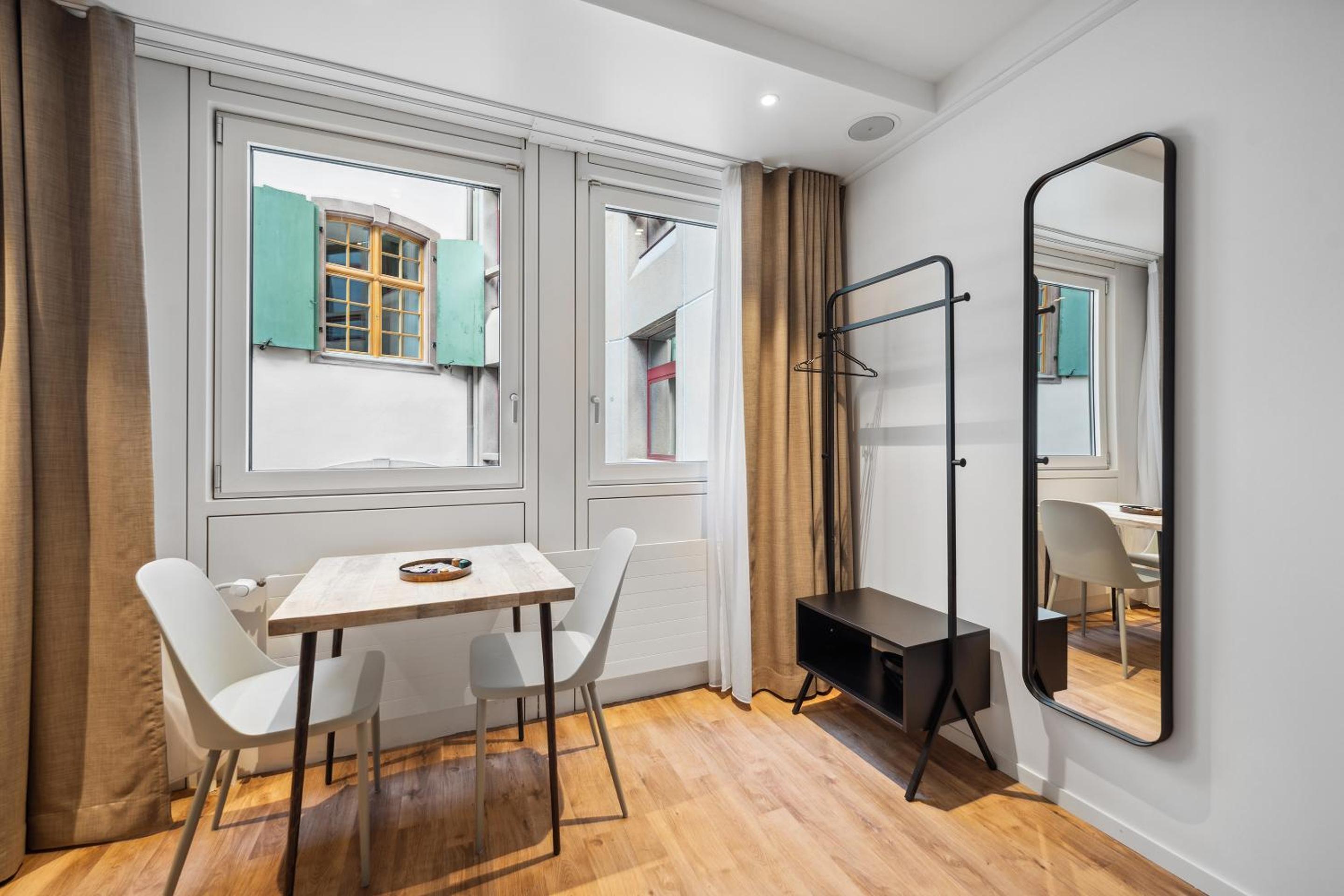 Suite - Wheelchair accessible photo 3