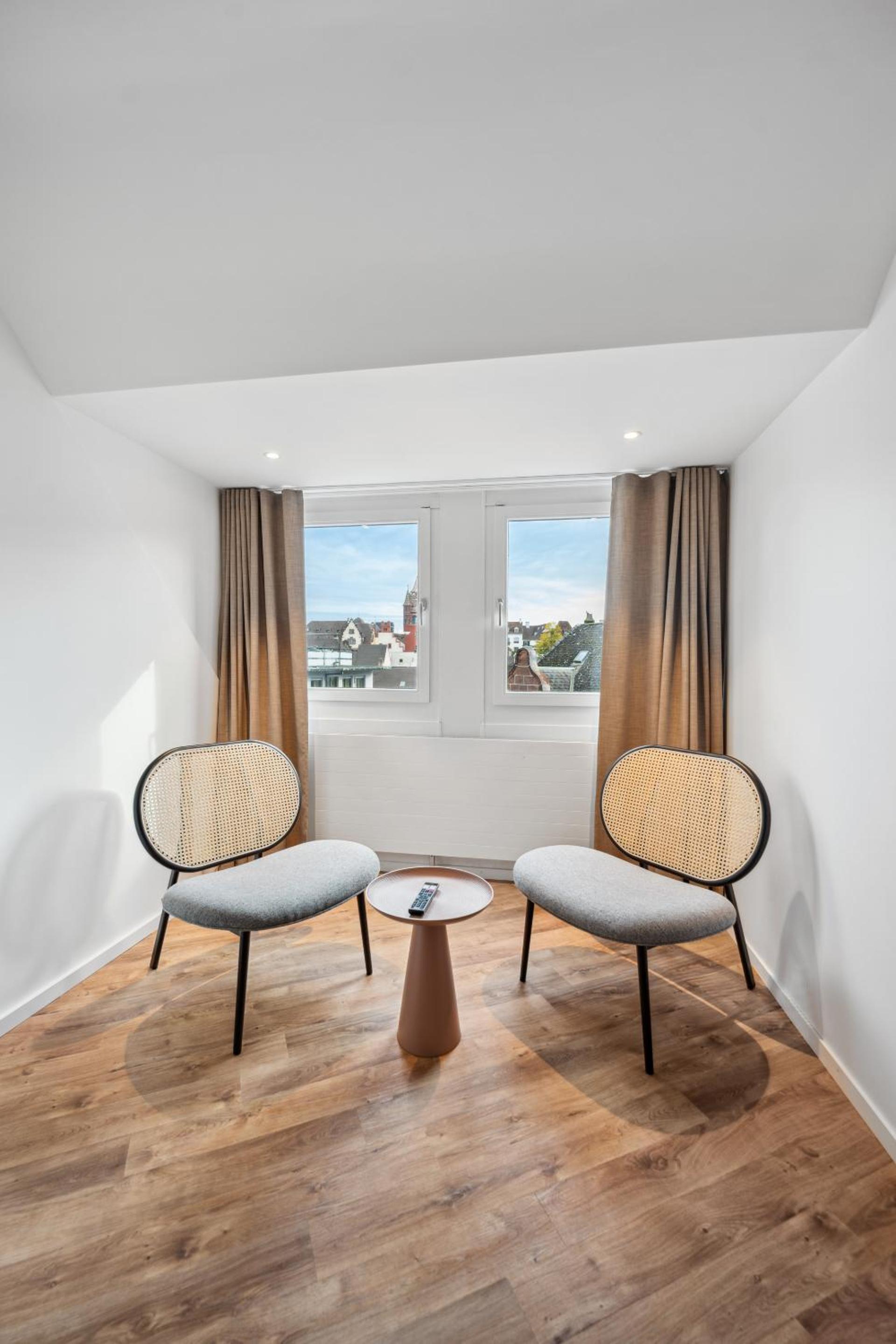 Comfort Suite photo 2