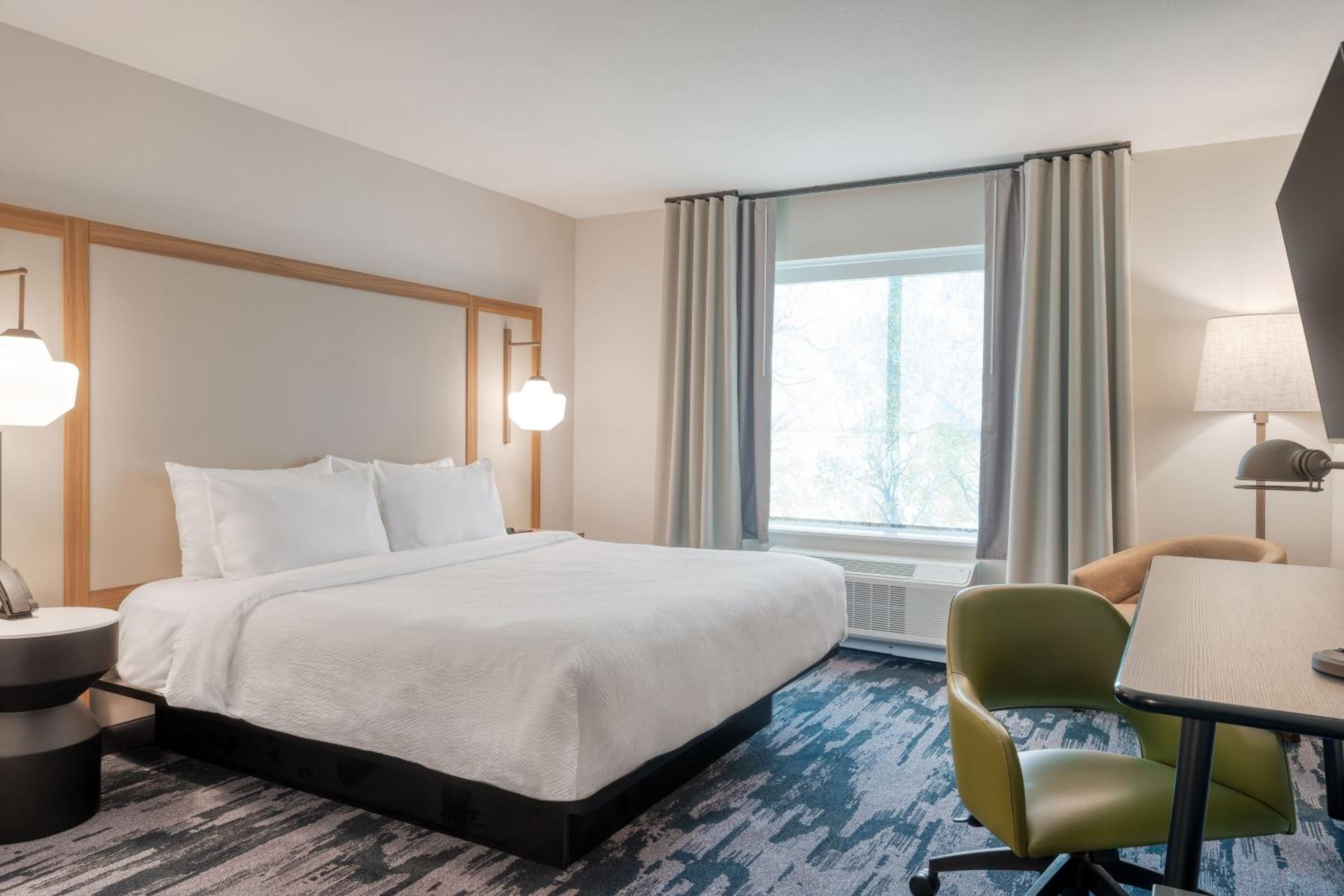 Standard King Room - Photo 1