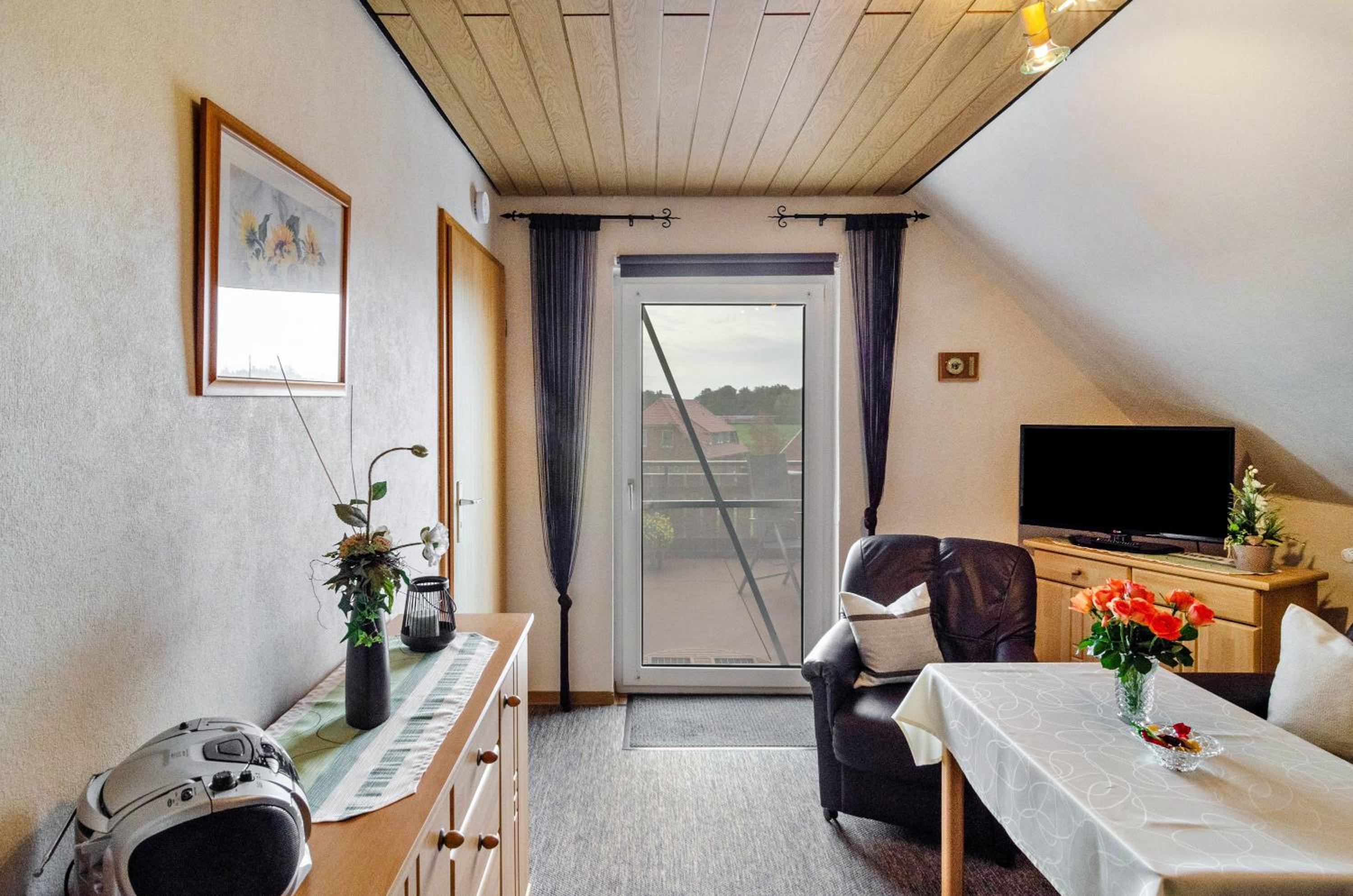 Two-Bedroom Deluxe Apartment with Balcony