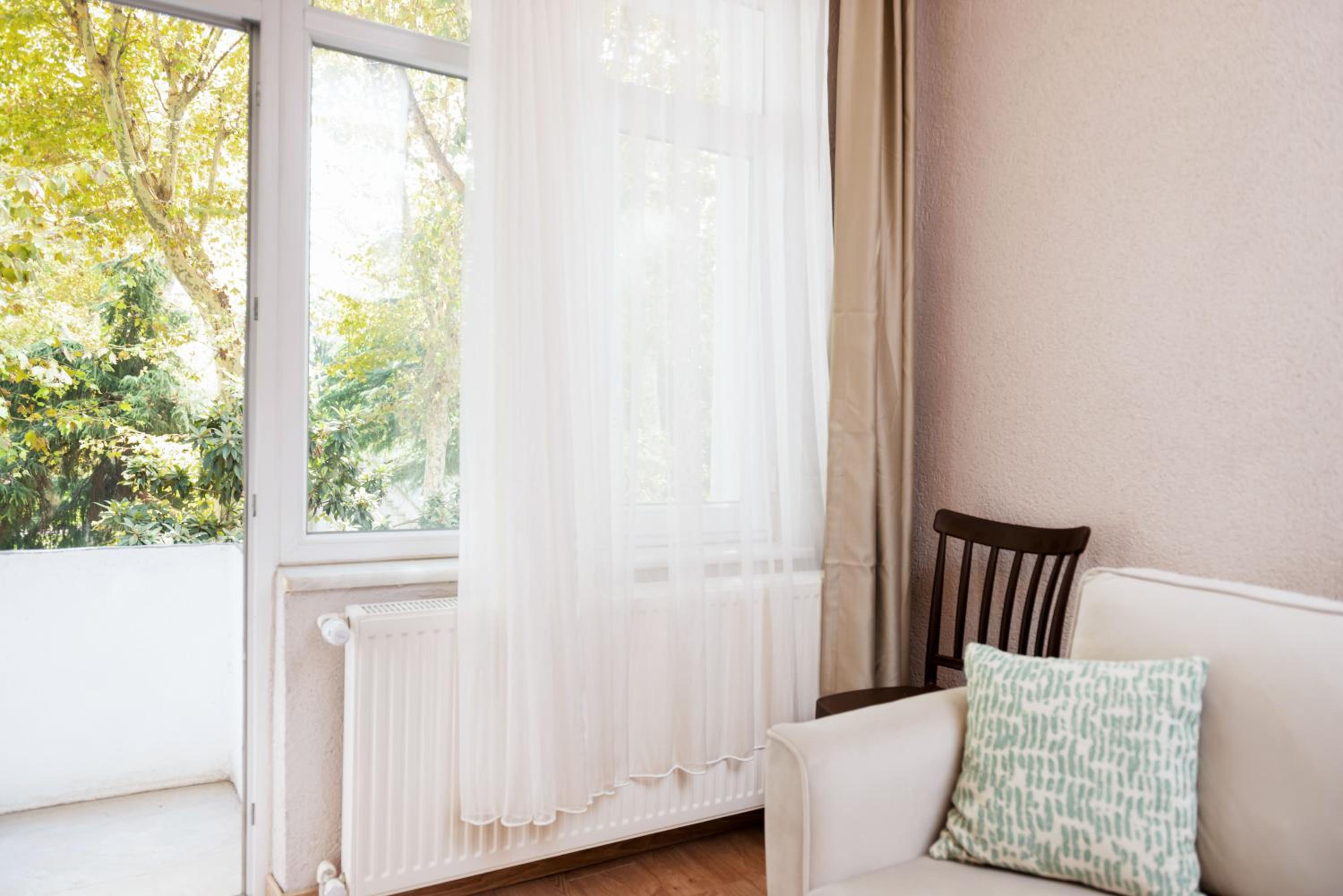 Two-Bedroom Apartment with Balcony photo 3