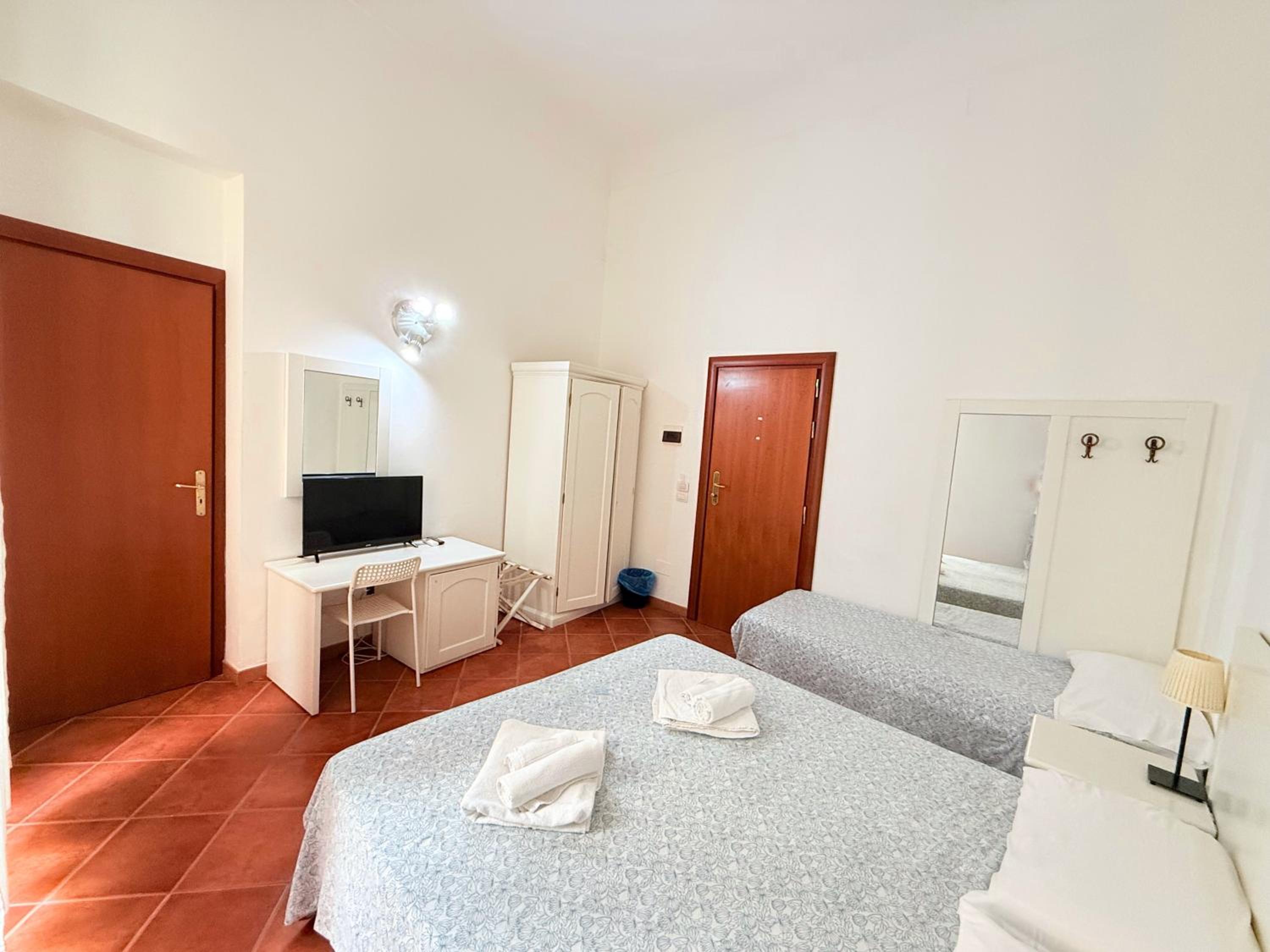 Triple Room photo 2