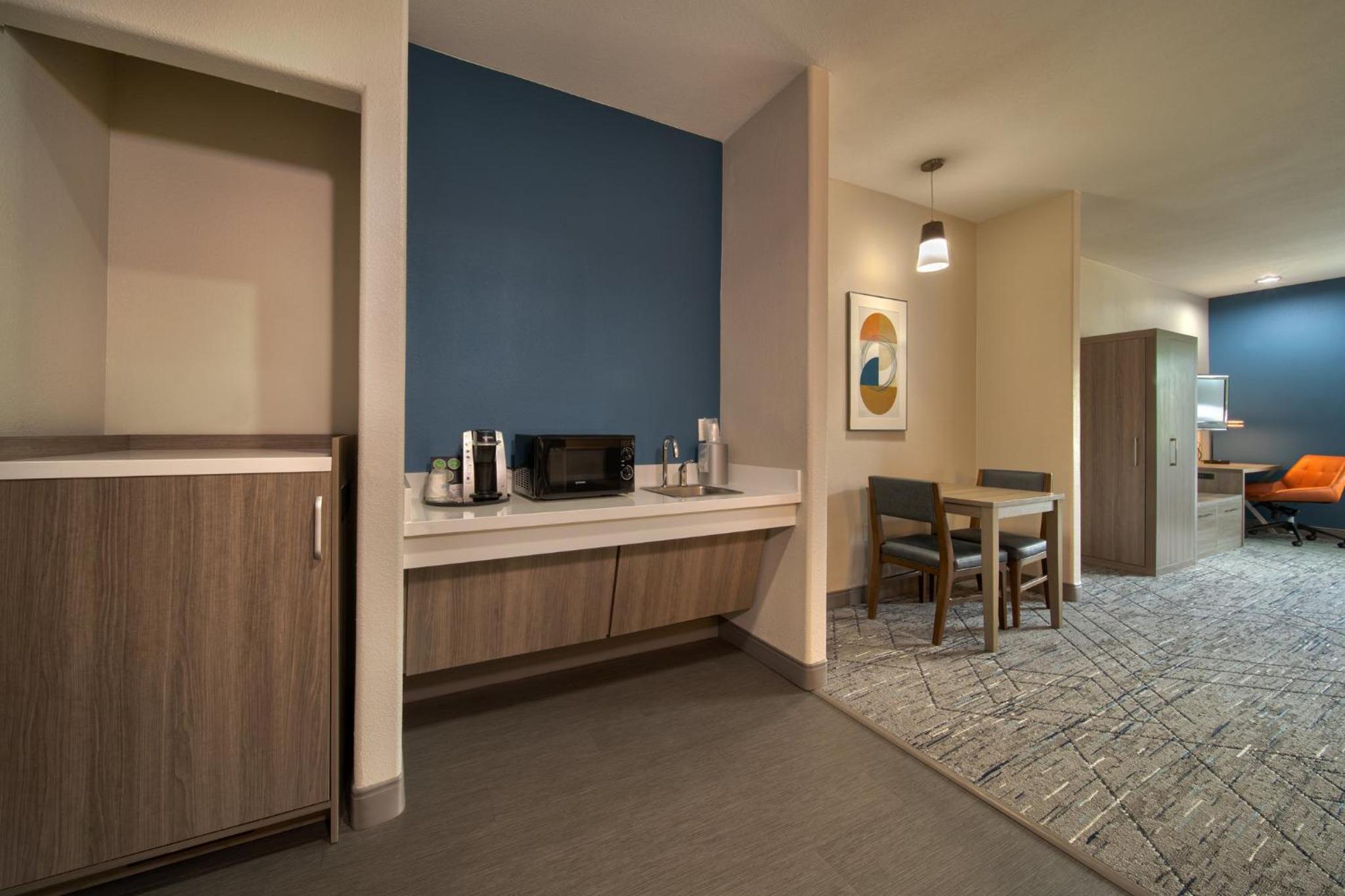King Suite with Sofa Bed - Photo 6