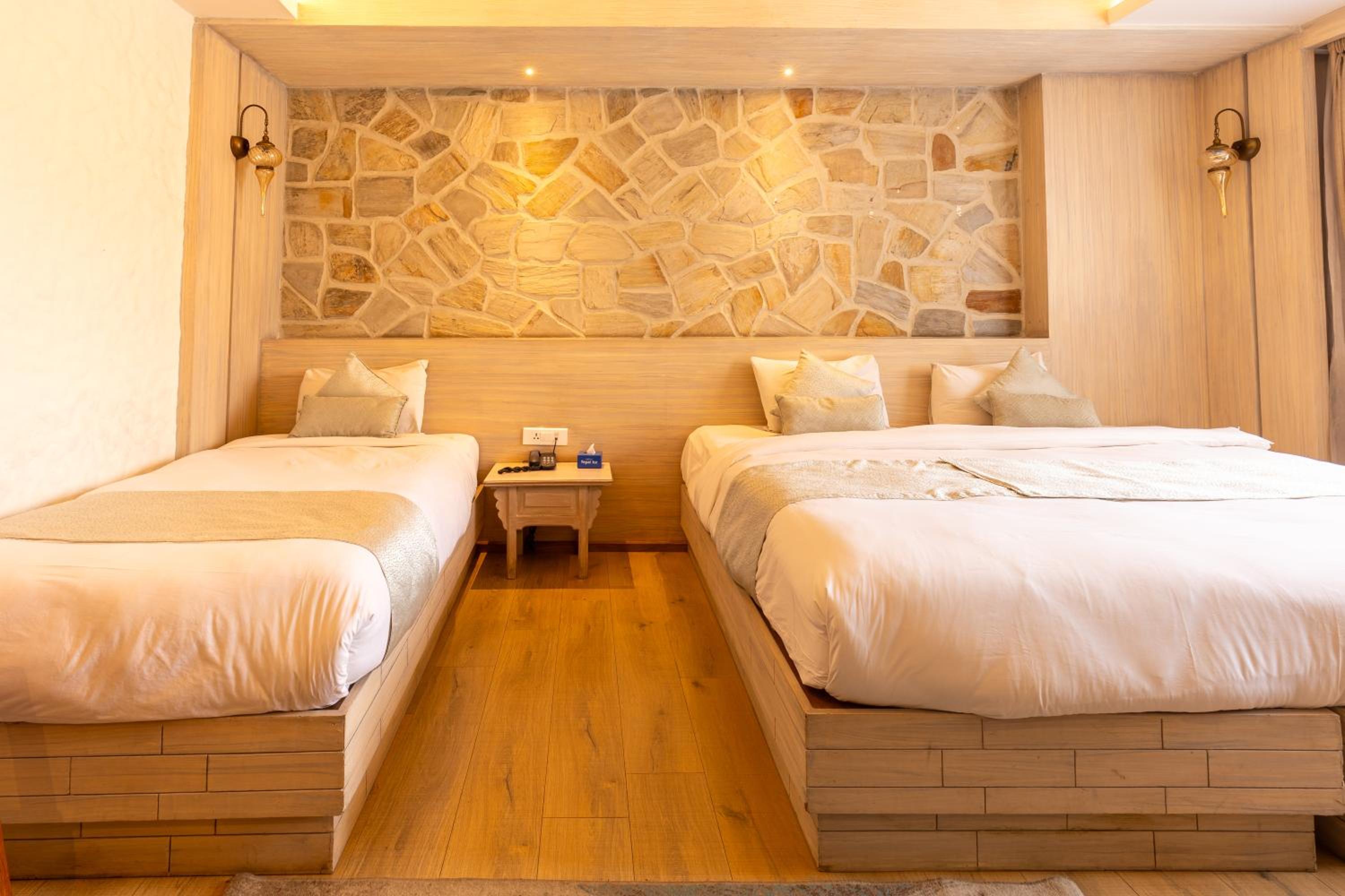 Deluxe Double or Twin Room - 15% off on Food and Beverage and Sauna and Steam - Photo 2