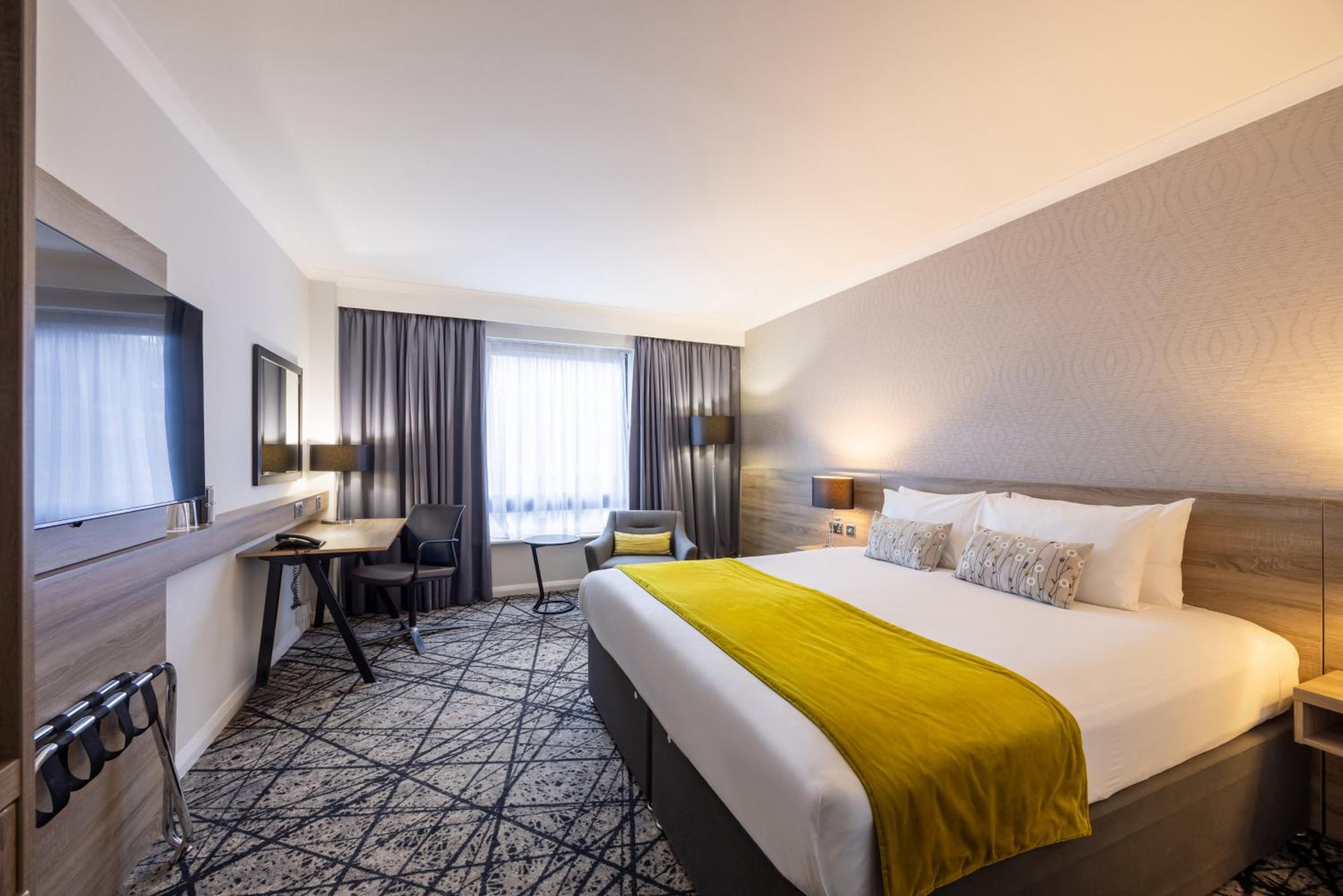 Standard Queen Room - Photo 4