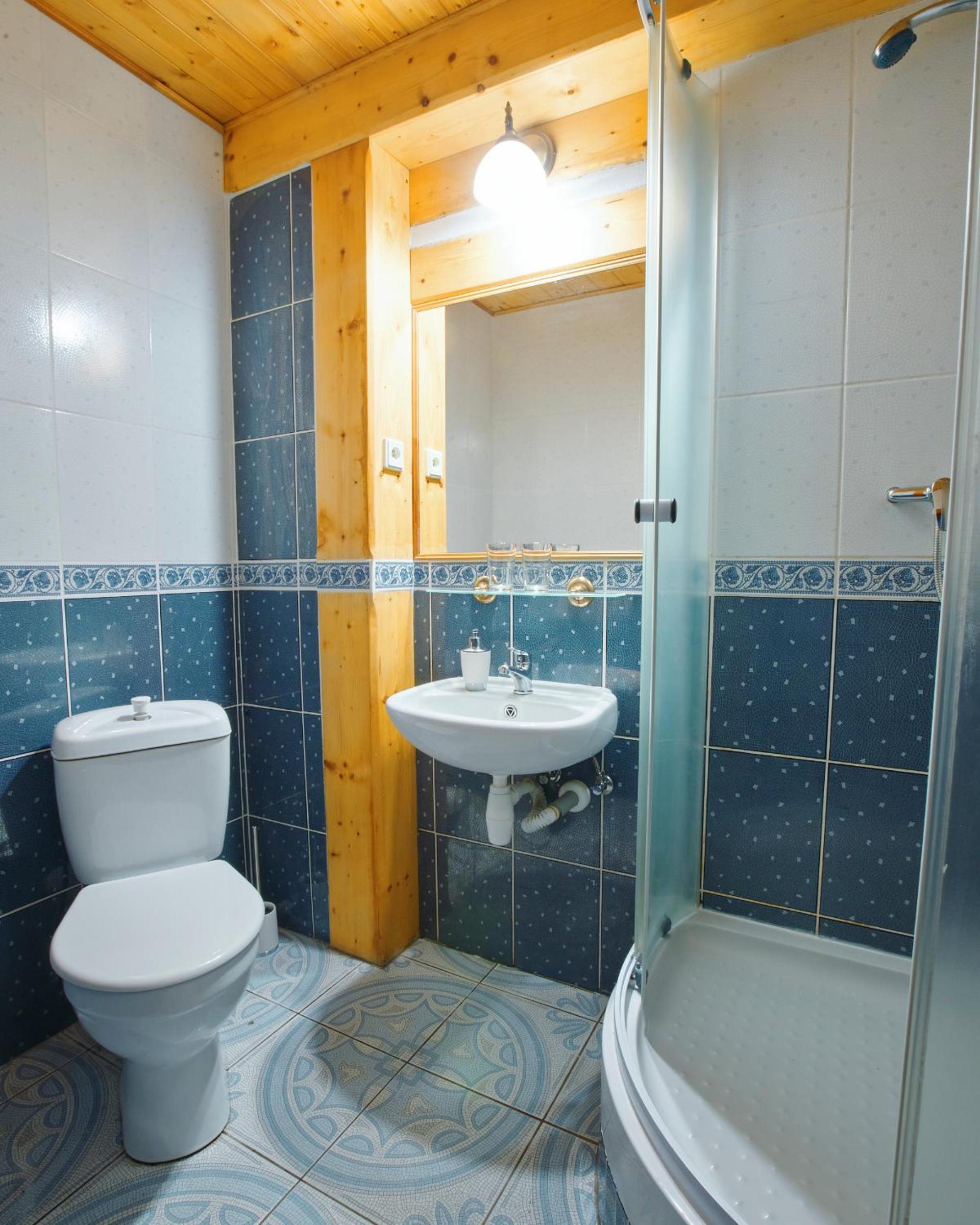 Double Room - Photo 11