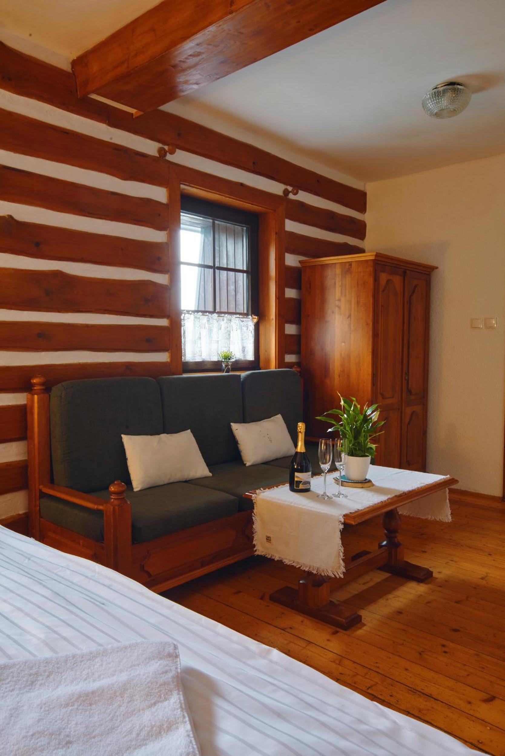 Double Room - Photo 19