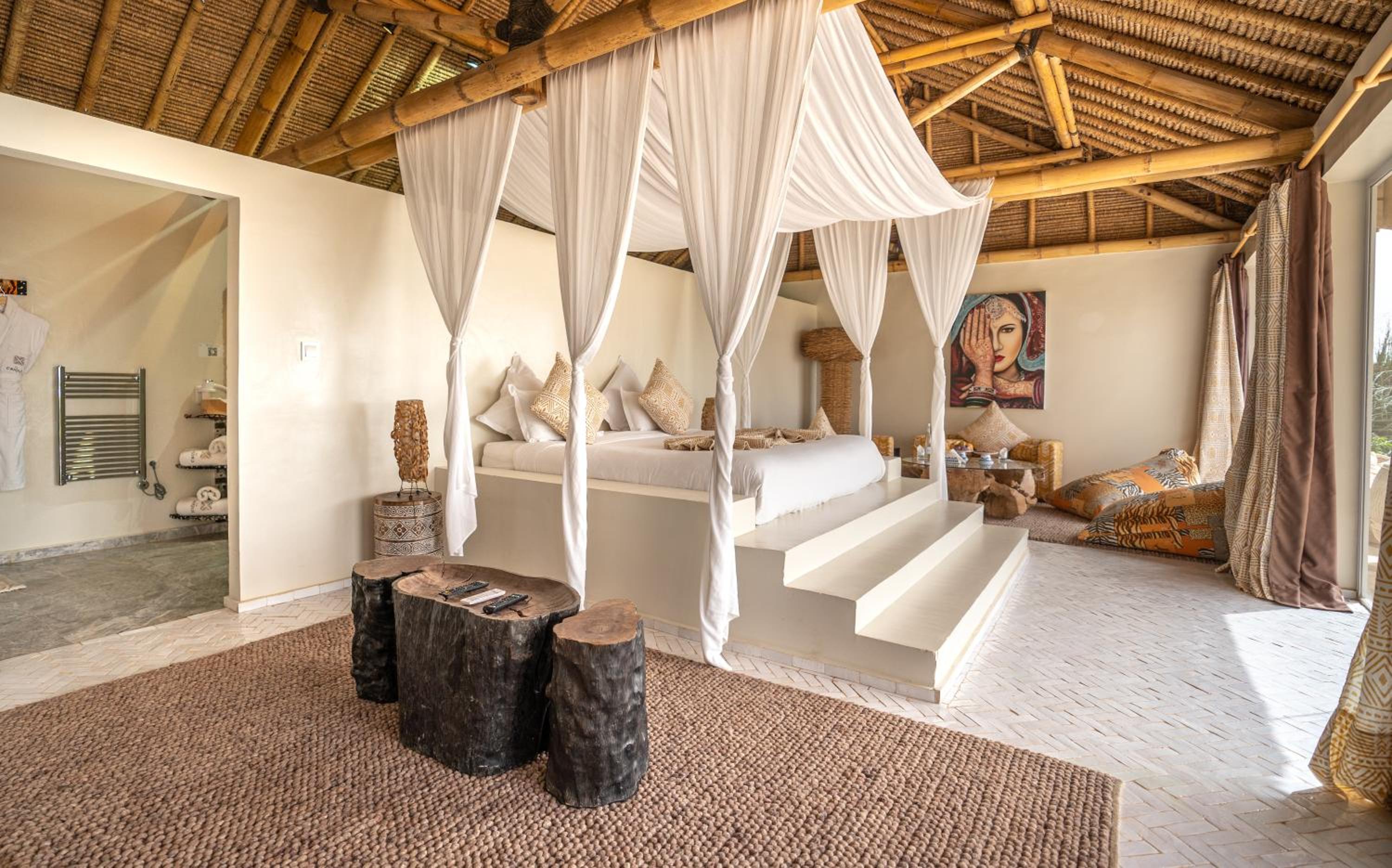 Deluxe Suite - Photo 26